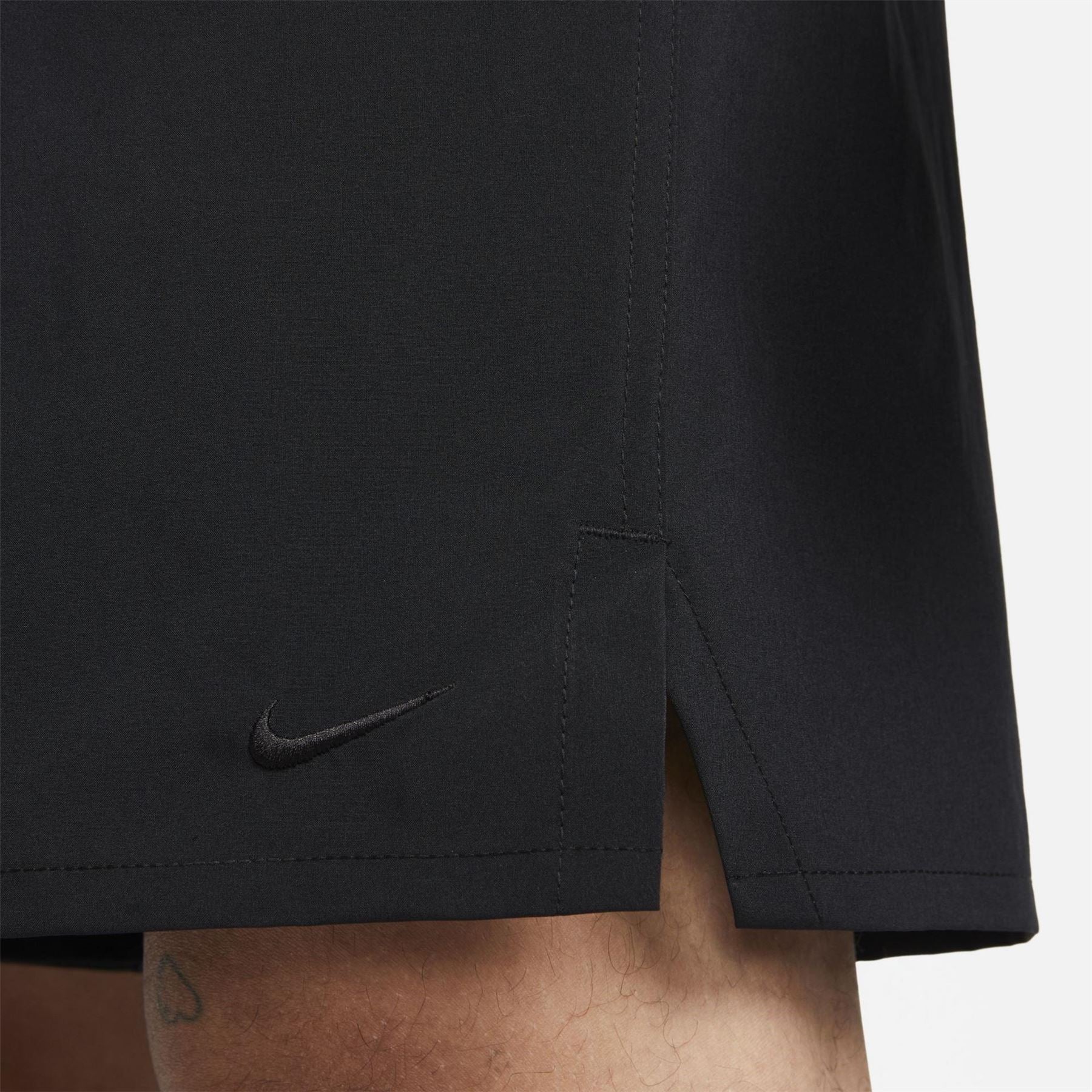 Nike Mens Dri Fit 9 Unlined Versatile Shorts