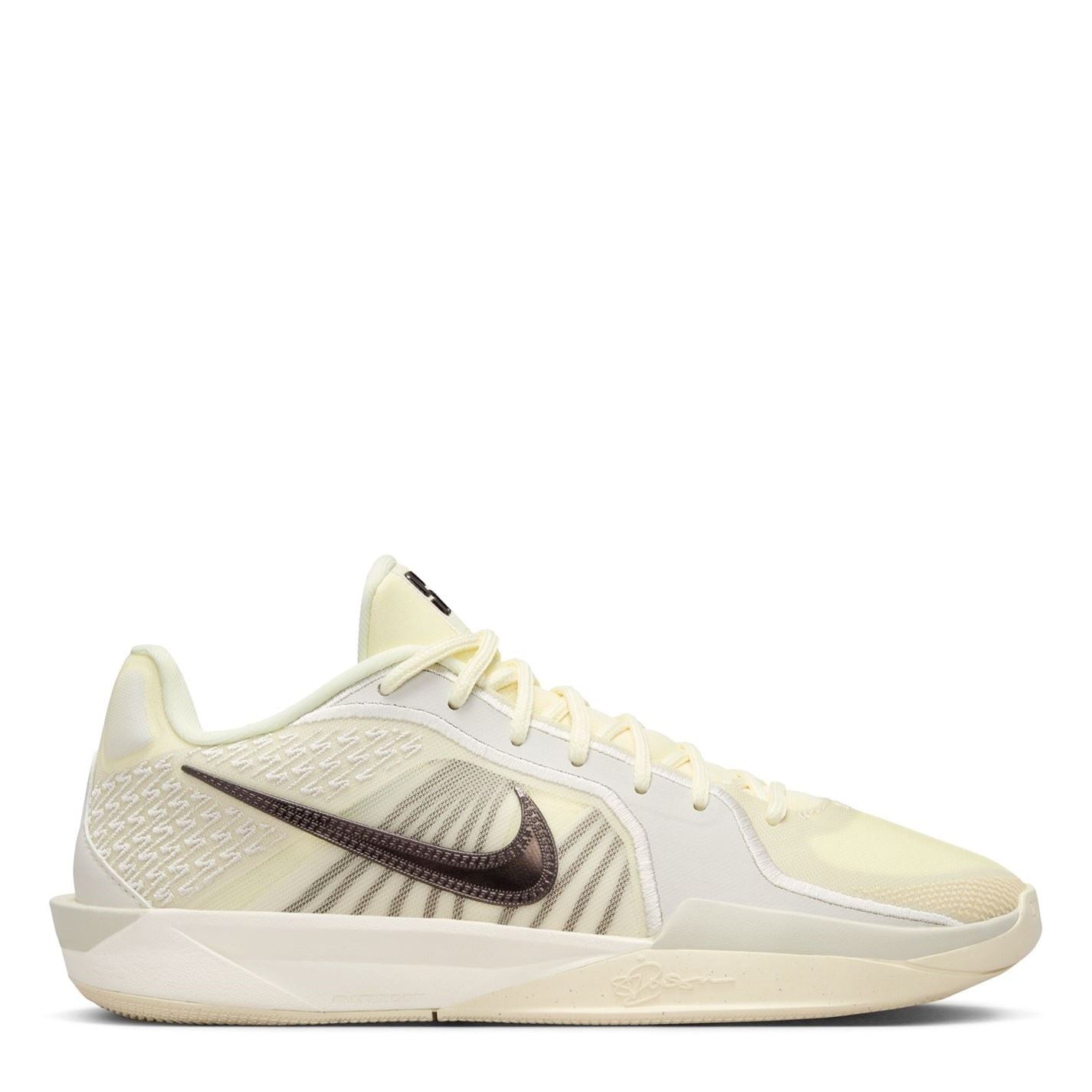 Nike Sabrina 2 Round Toe Low Top Sneakers