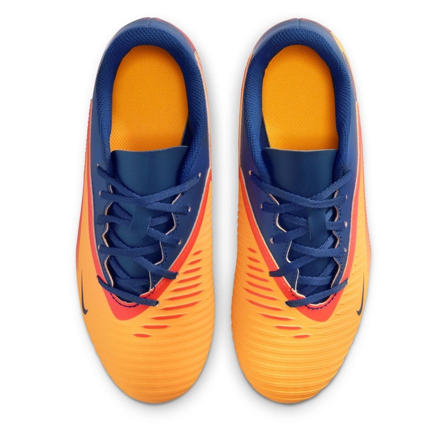 Nike Phantom 6 Club Juniors Multi Ground Football Boots