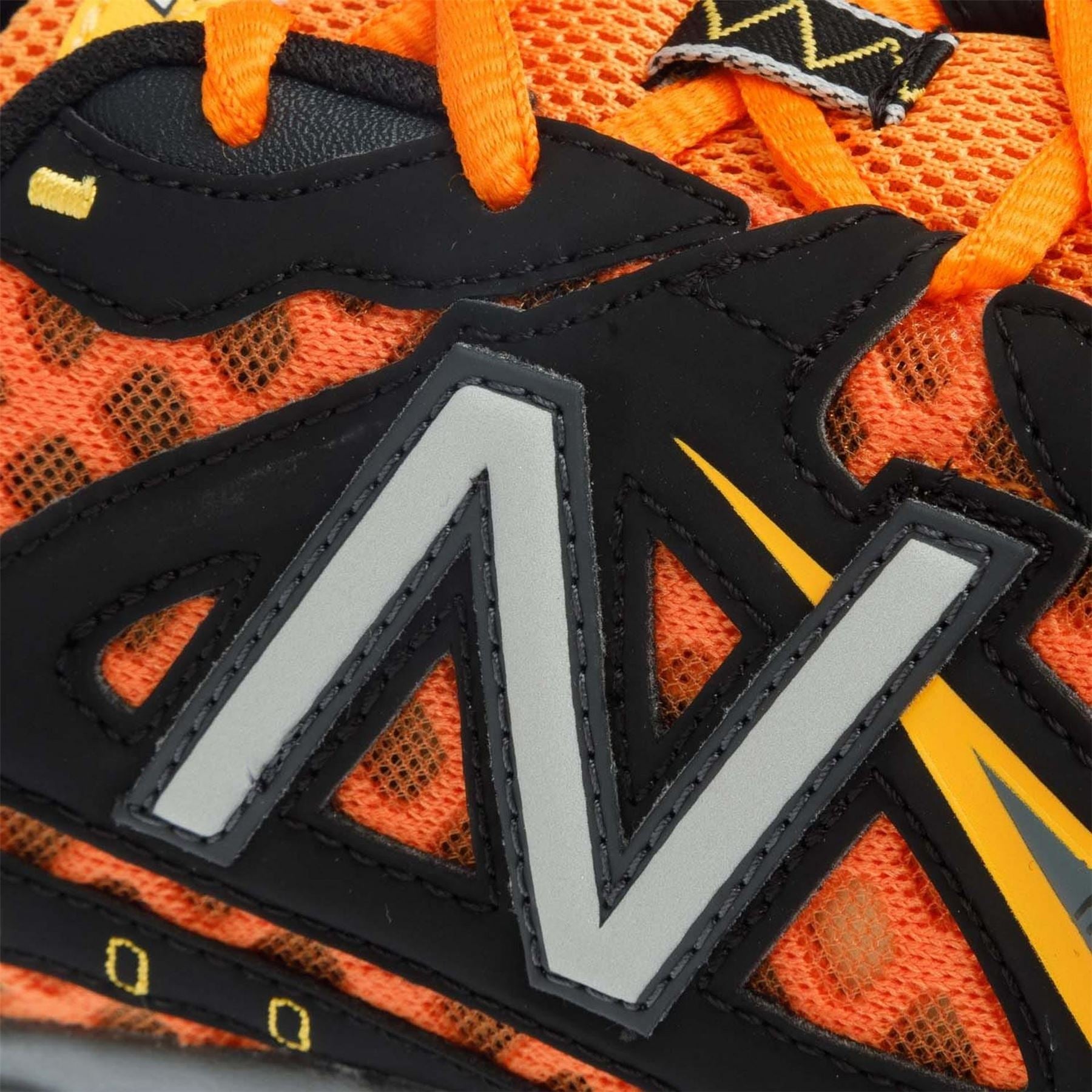 New Balance V1 Trainers