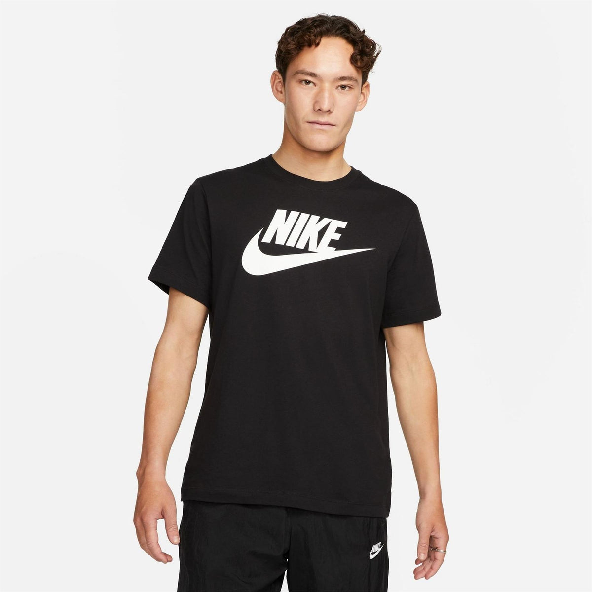 Nike Mens Sportswear Club T-Shirt