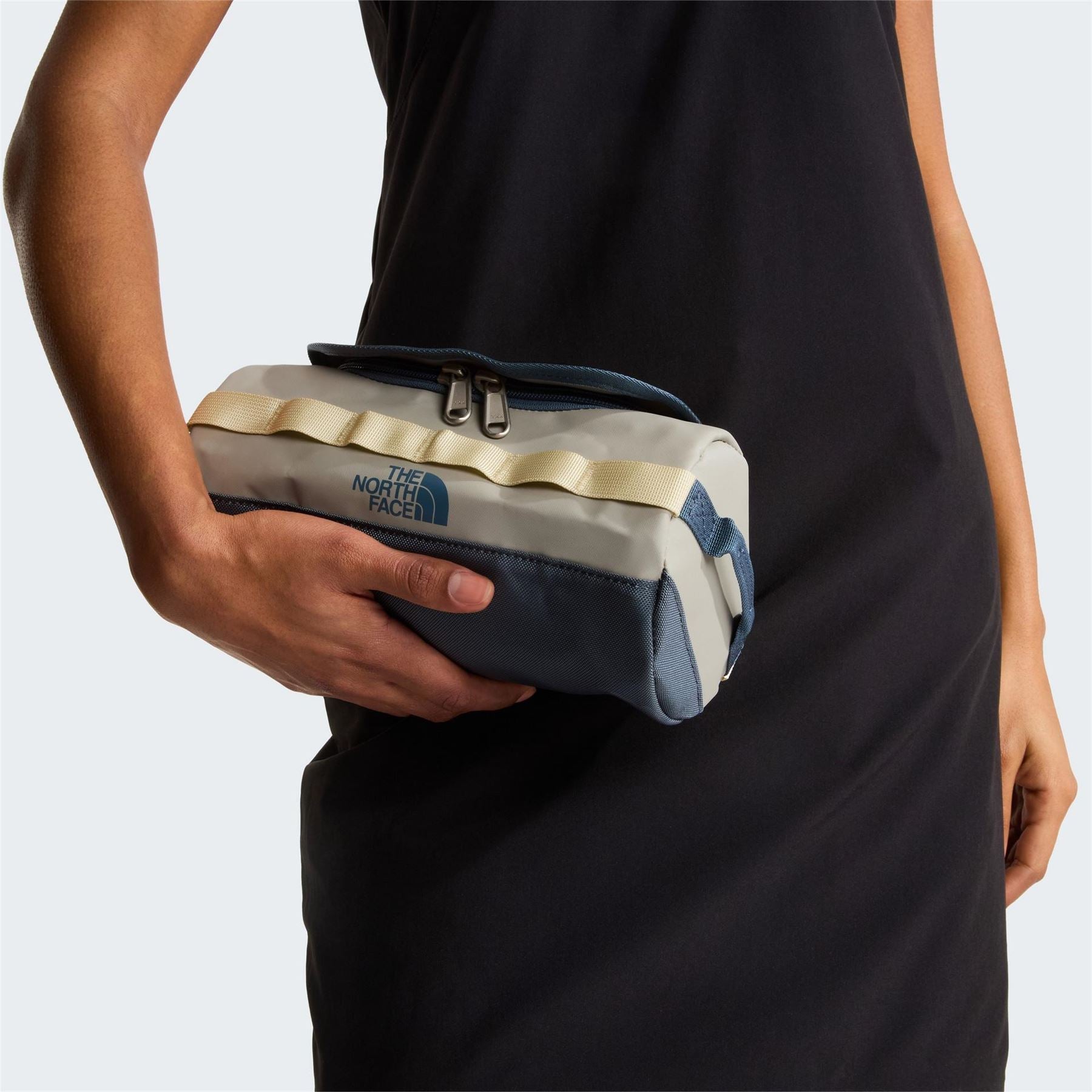 The North Face Camp Travel Washbag