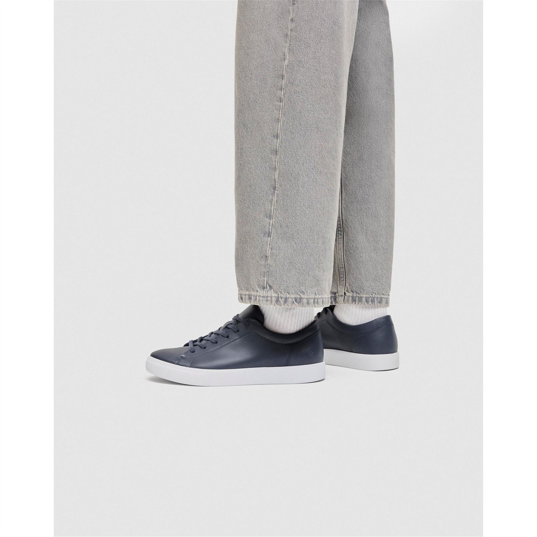 Ecco Court Trainers
