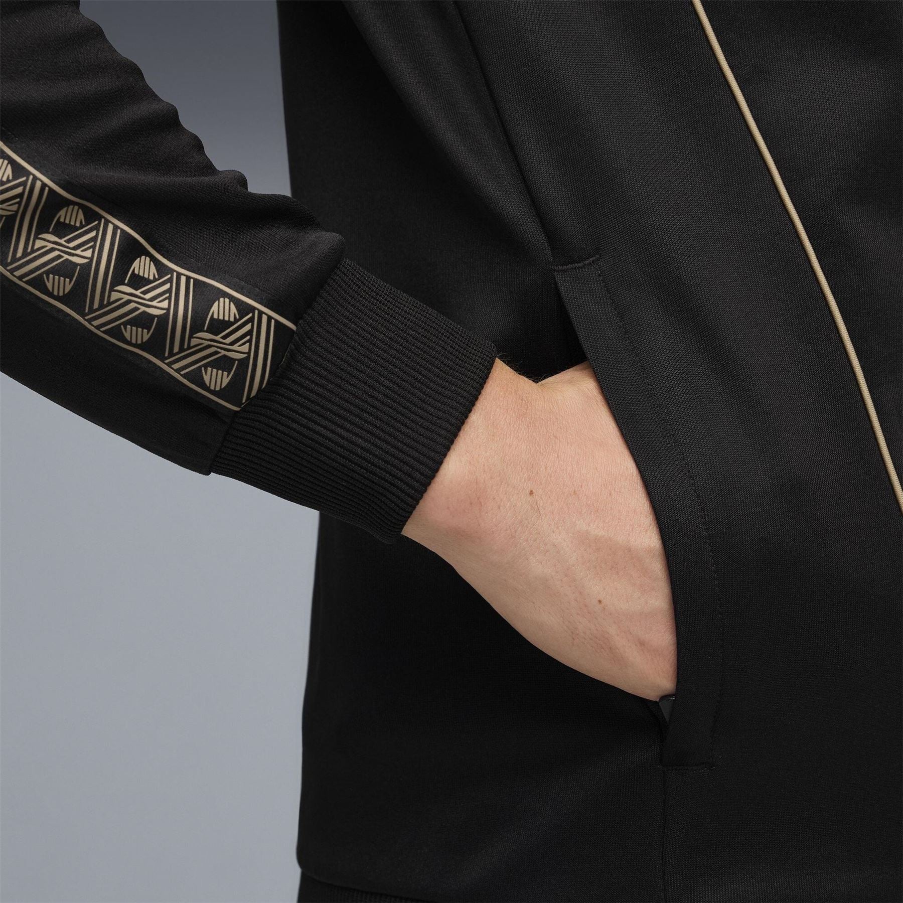 Puma Mens Portugal Eusebio Jacket 25 26