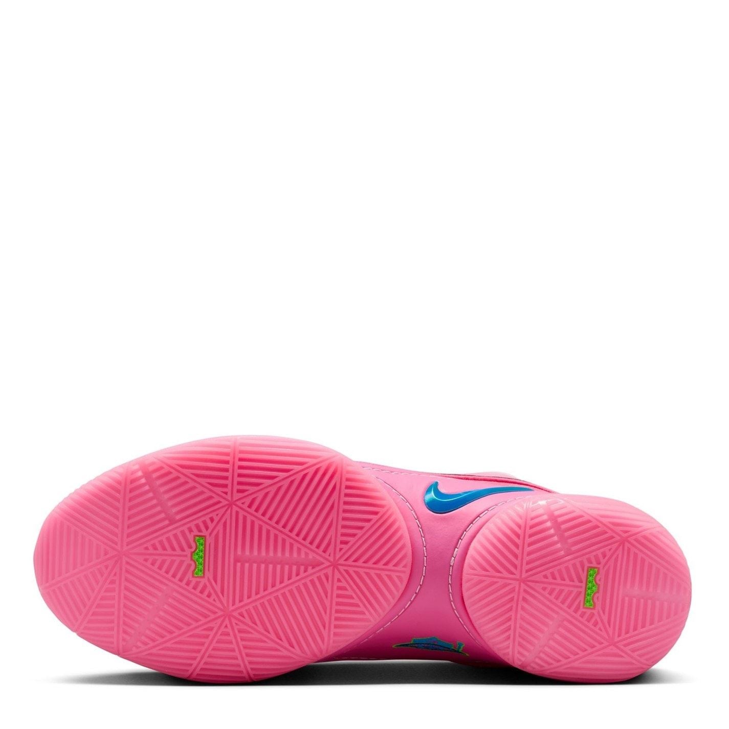 Nike Lebron XXII SN52 Graphic Print Low Top Sneakers