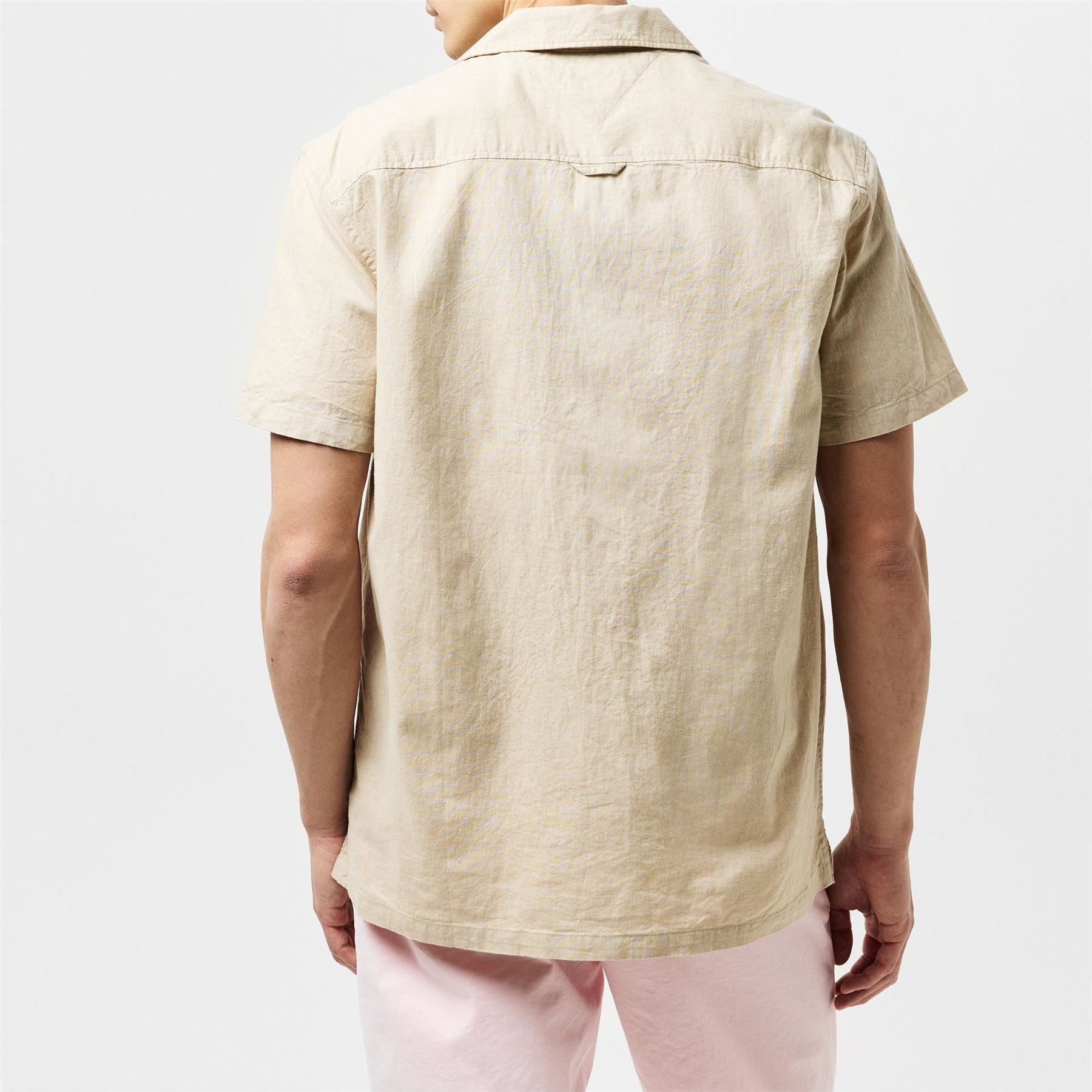 Tommy Jeans Collared Neck Short Sleeve Regular Fit Shirt