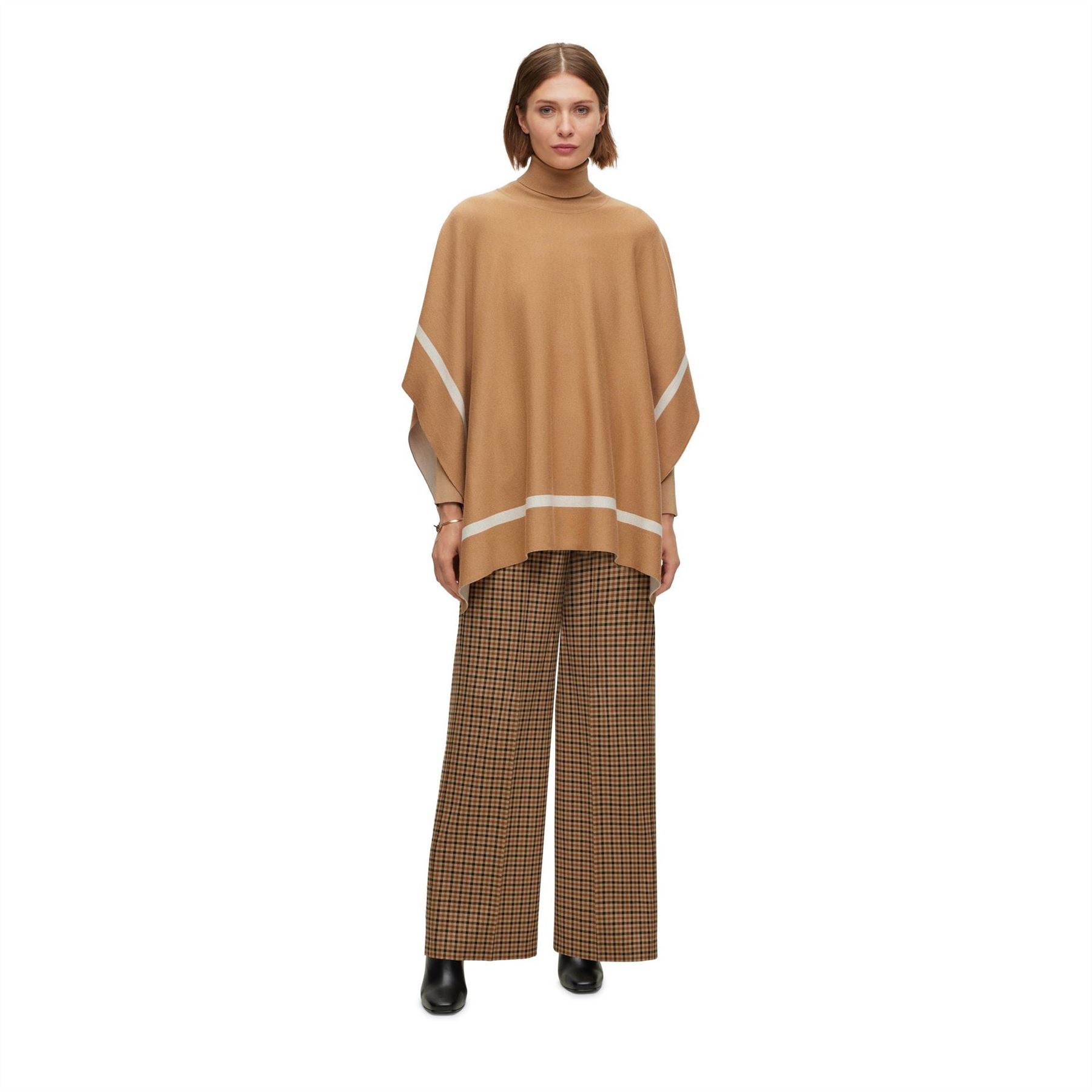 Boss Lia Poncho 10251958 01