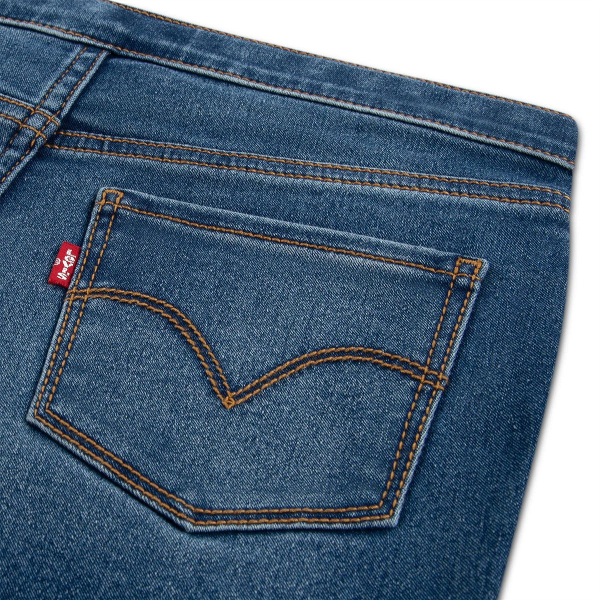 Levis Pull On Flare Jn64