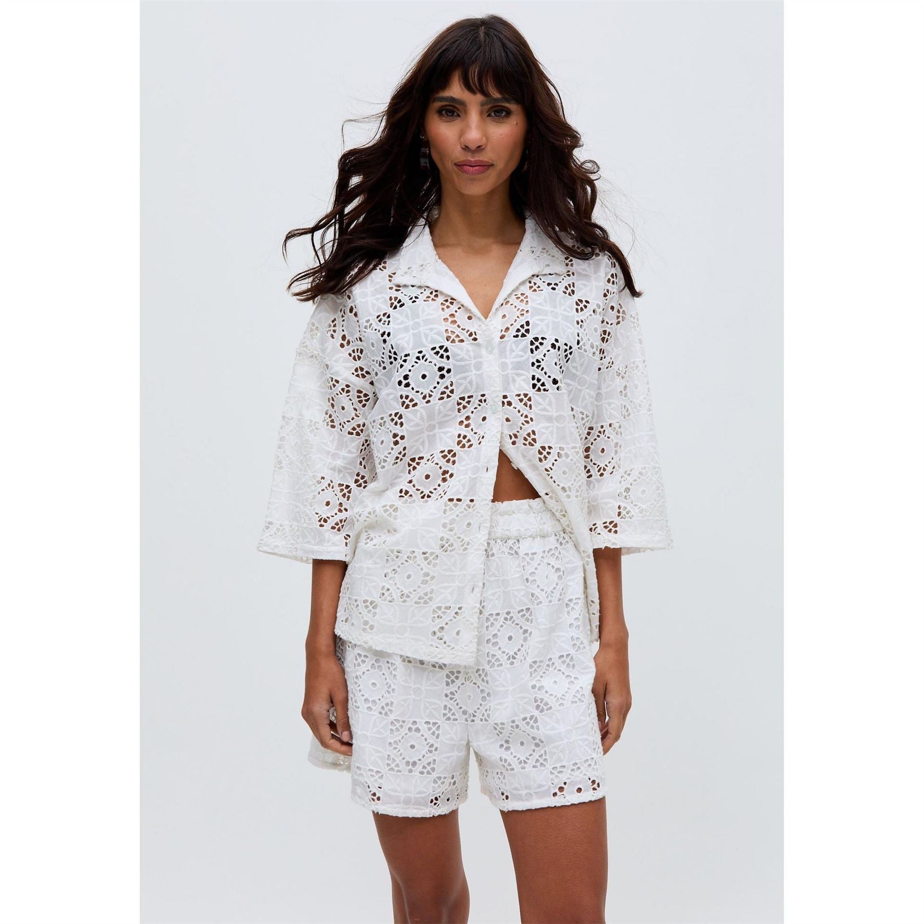 Raffya All Over Broderie Short In White