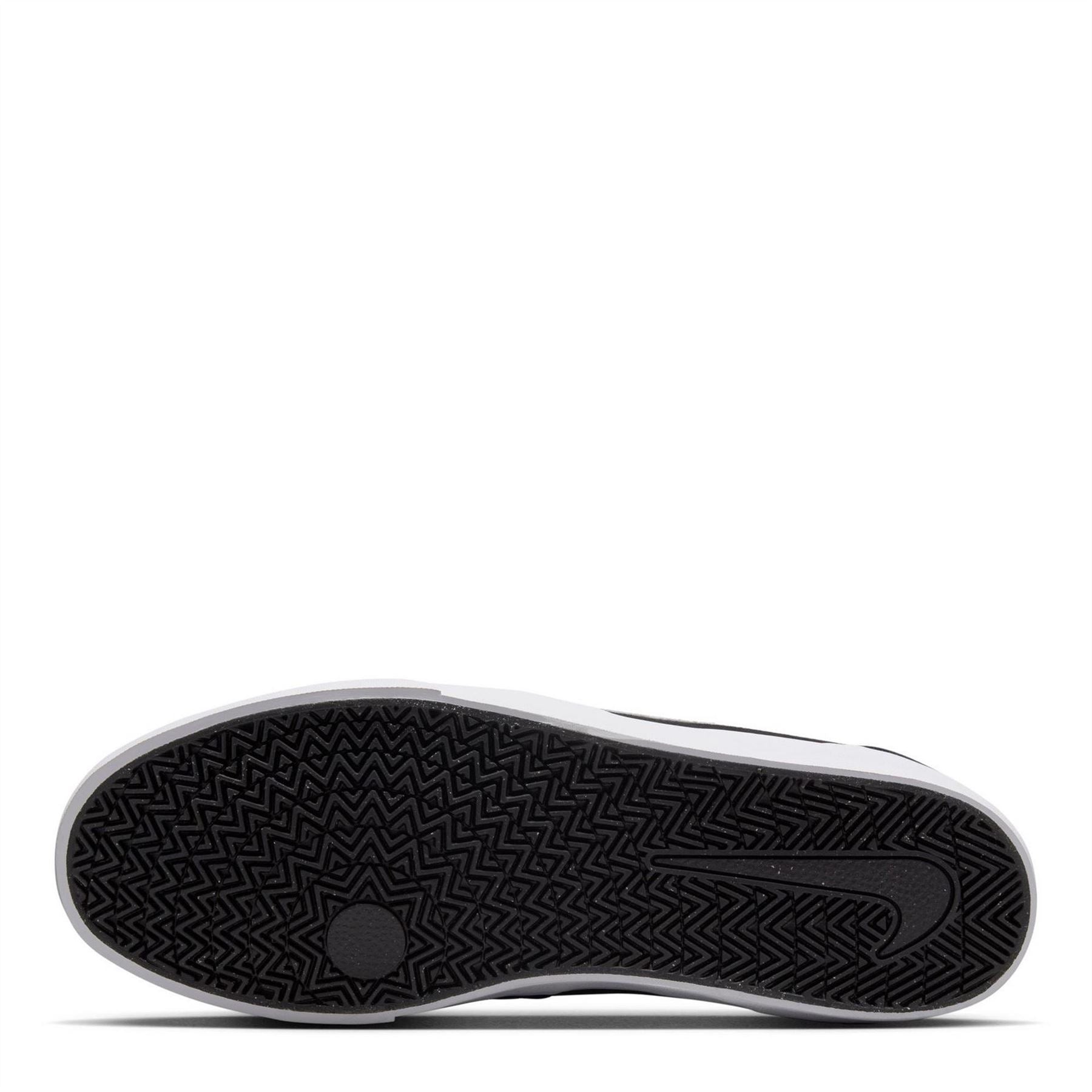 Nike Charge Low Top Lace-Up Skate Shoes