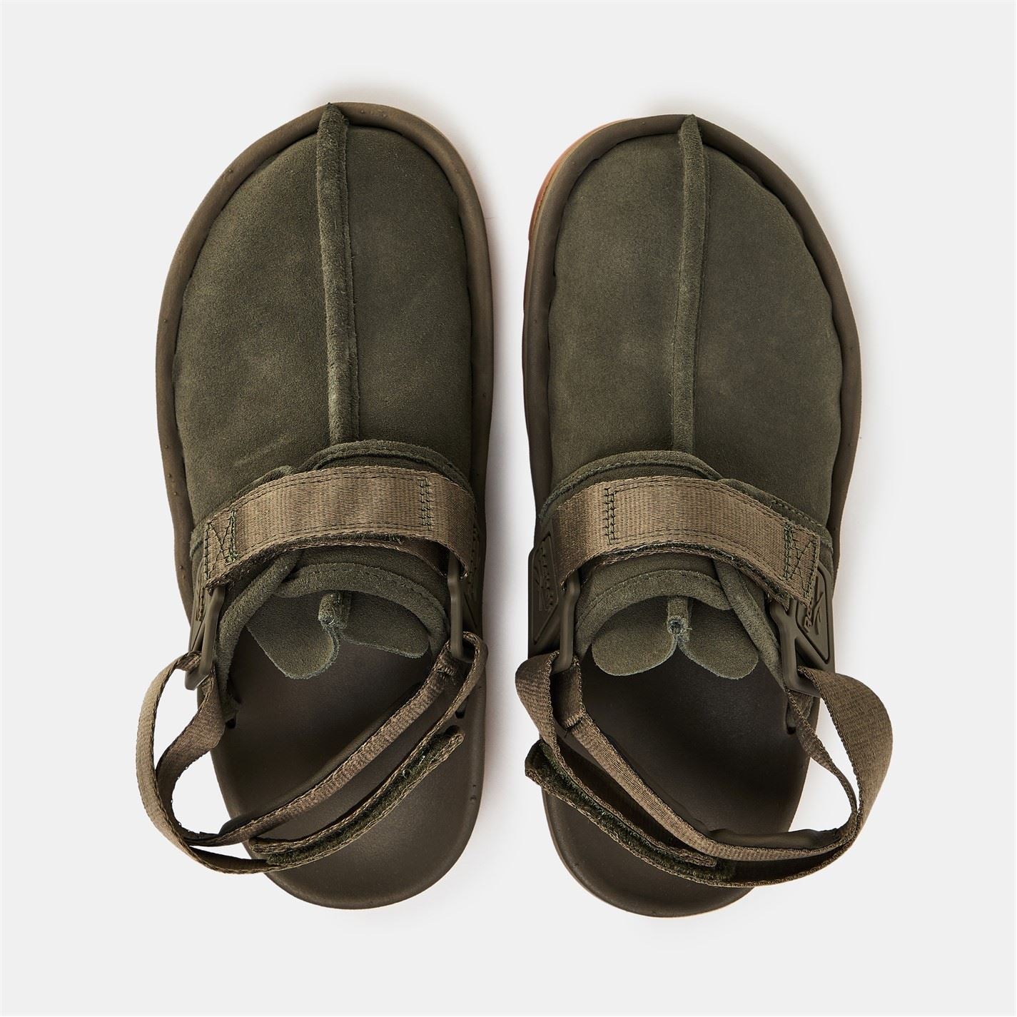 Reebok Beatnik Closed Toe Lug Sole Shuv Sandals