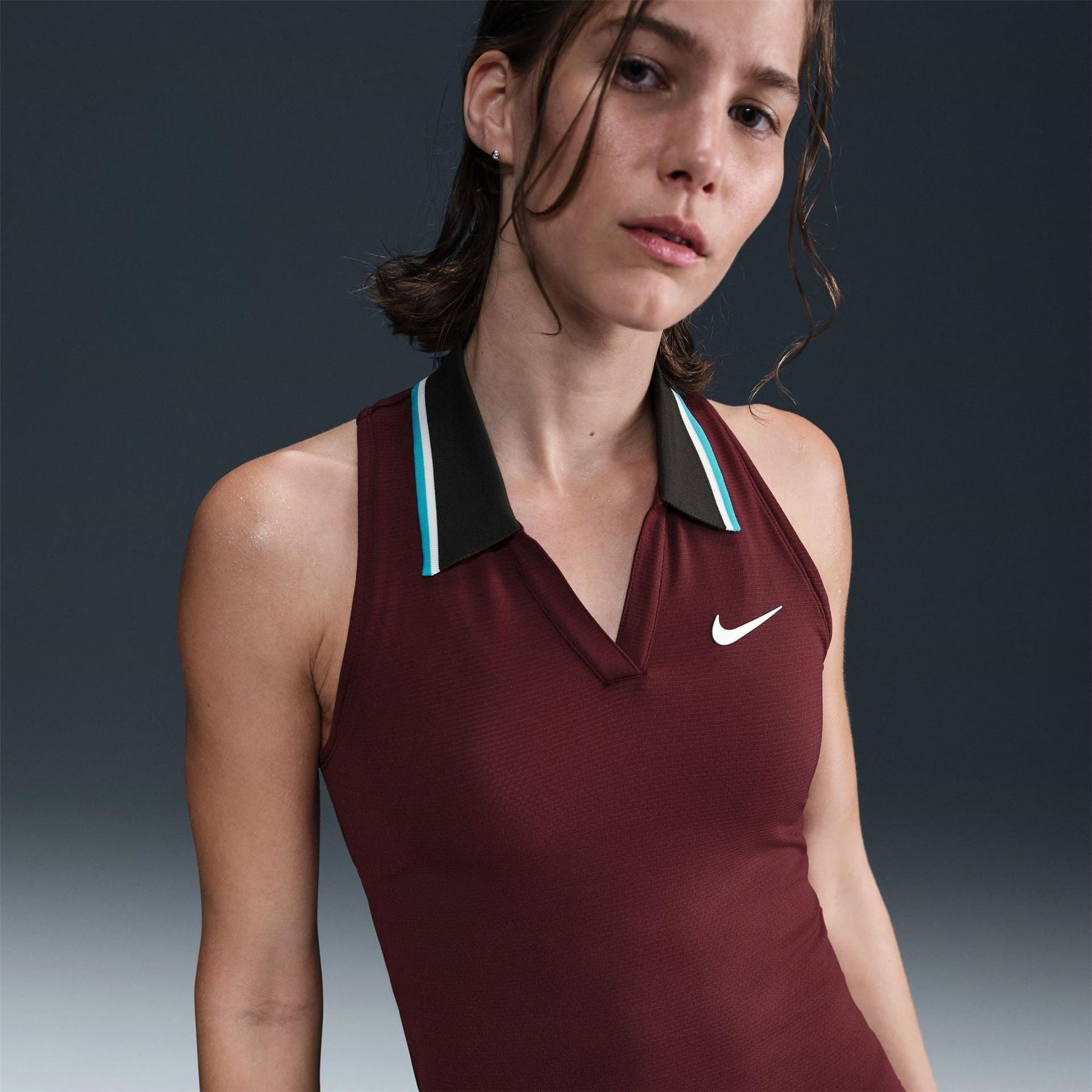 Nike Slam Slim Fit V-Neck Tank