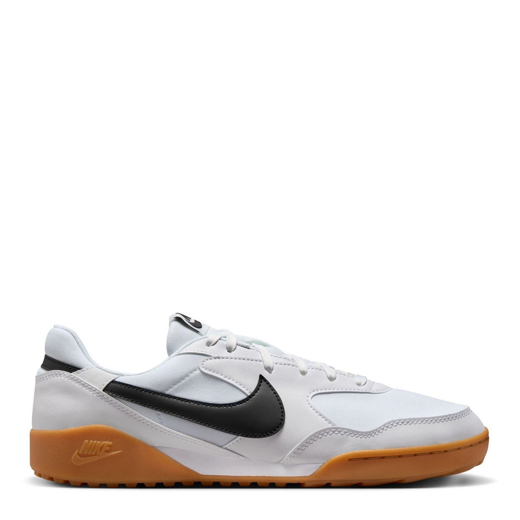 Nike Terra Manta  Round Toe Low Top Sneakers