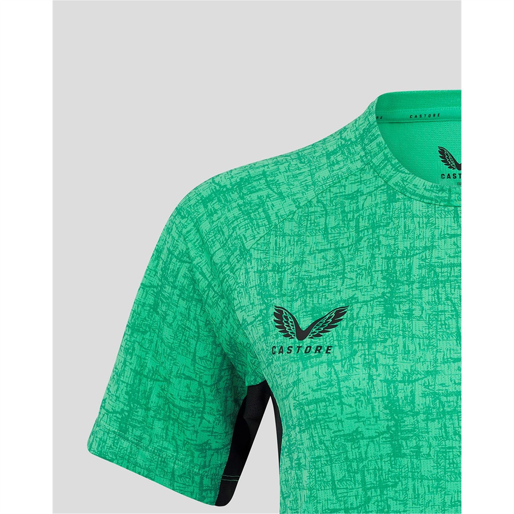 Castore Ireland Player  2025 Ladies Football T-Shirt