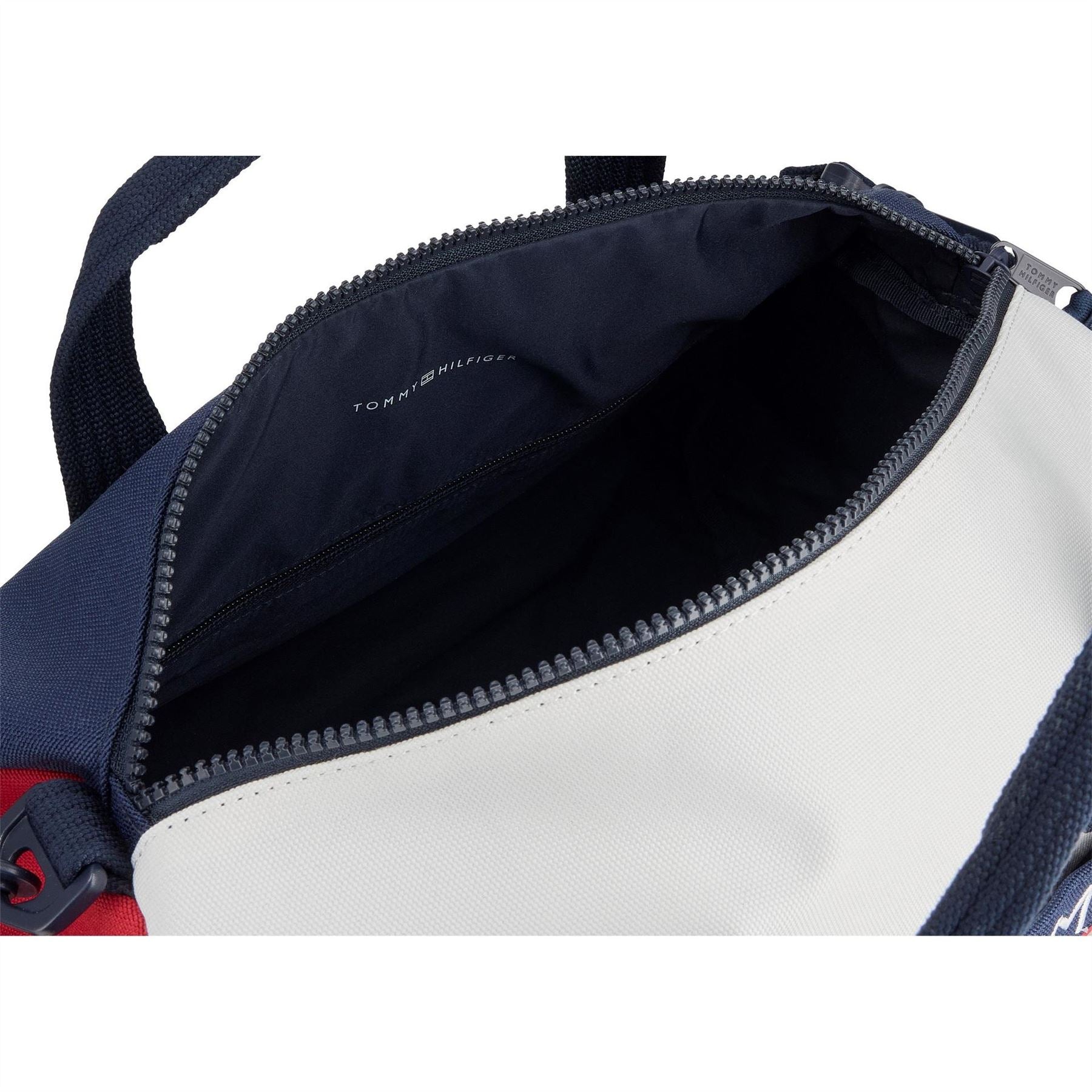 Tommy Hilfiger Duffel Barrel