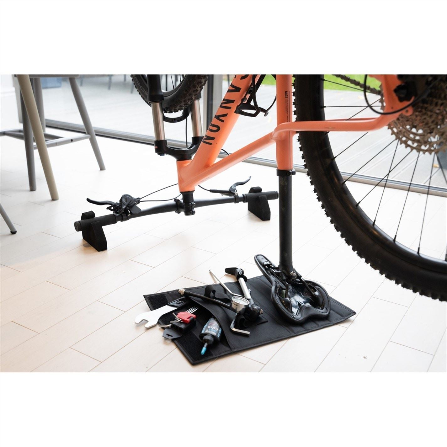 Hiplok Flipstand
