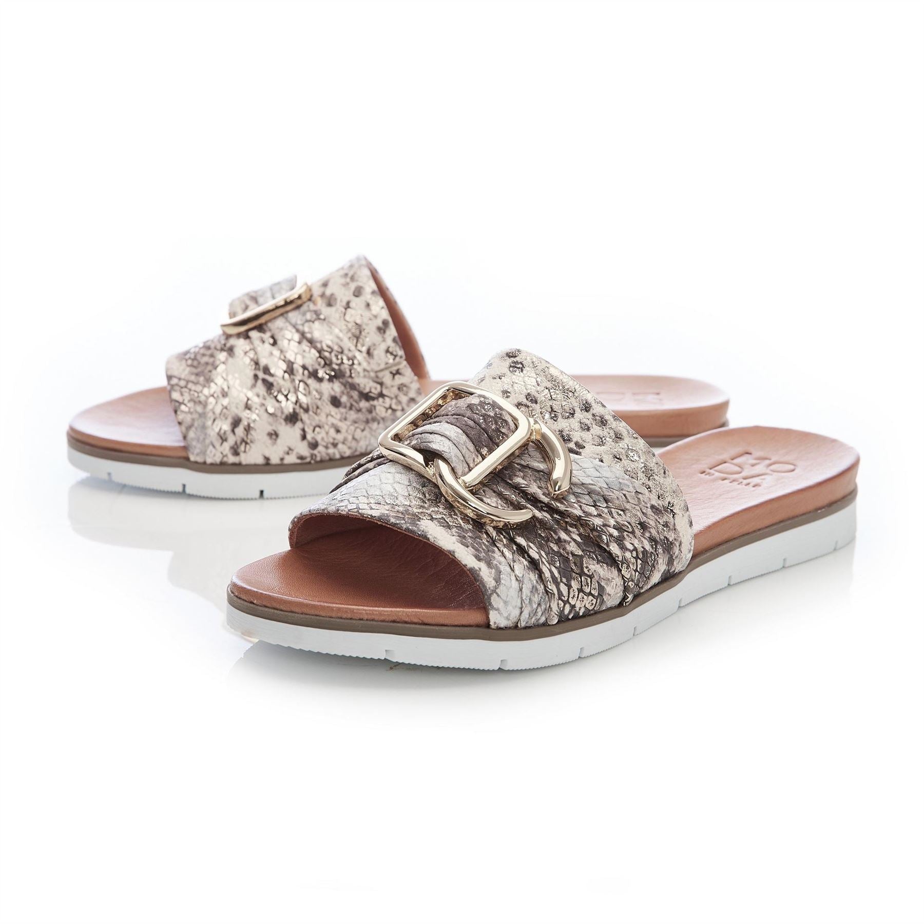 Moda in Pelle Flat Sandals