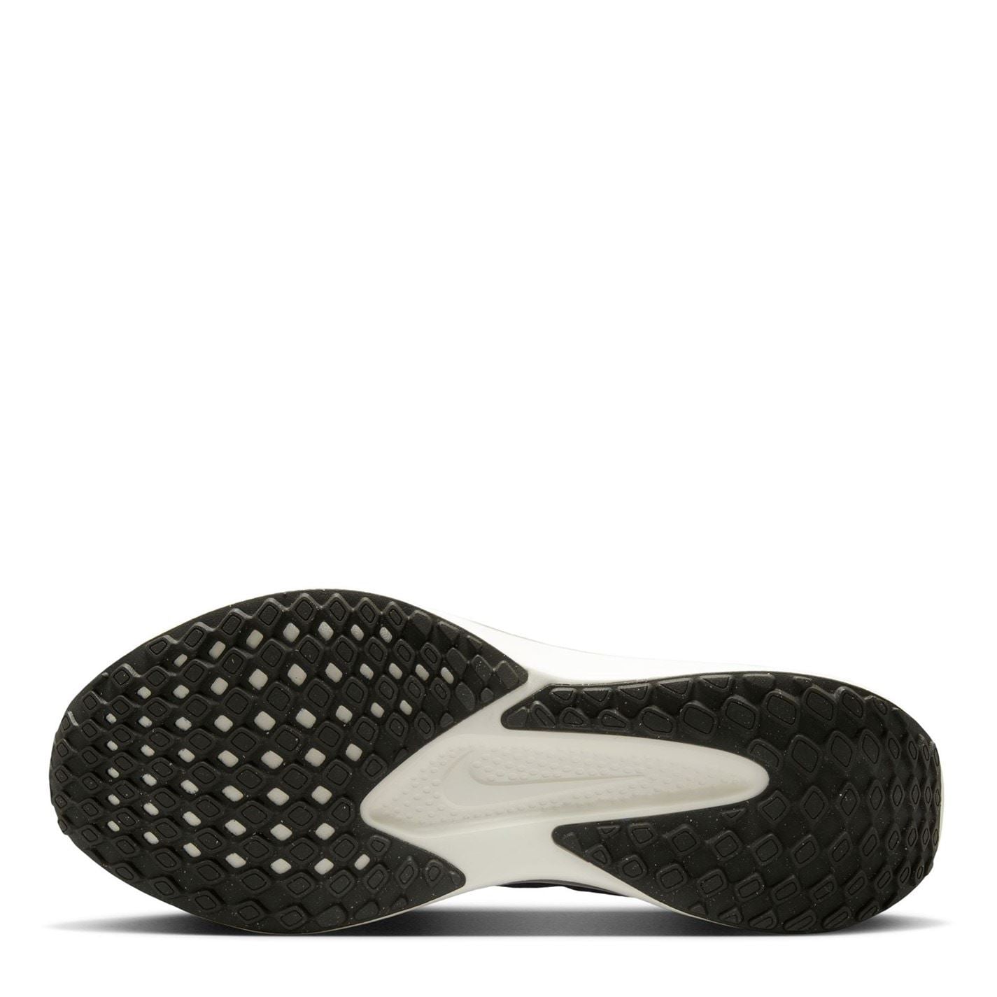 Nike Mens Quest 6 Road Running Shoes