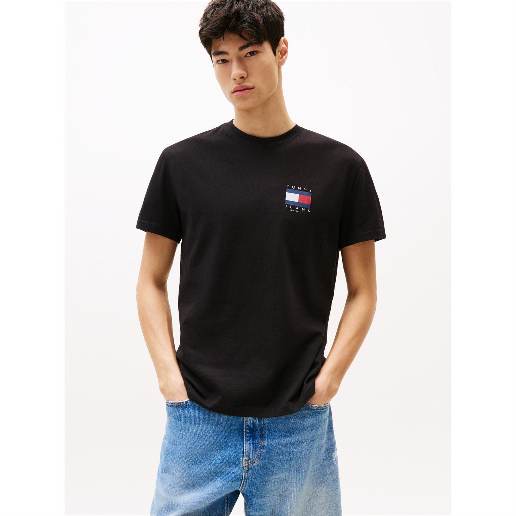 Tommy Jeans Flag Logo T-Shirt