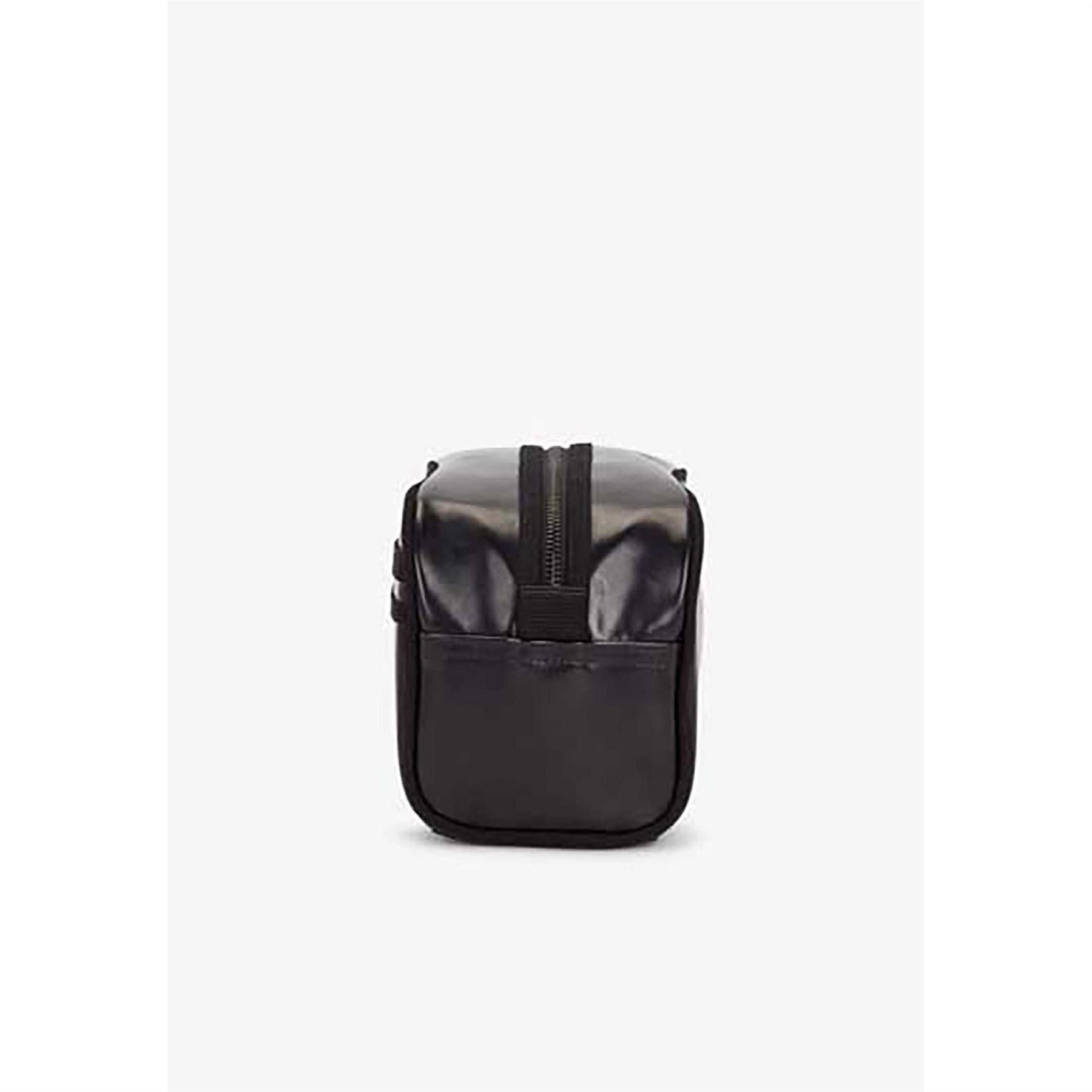 Fred Perry Adults 54 Wash Bag