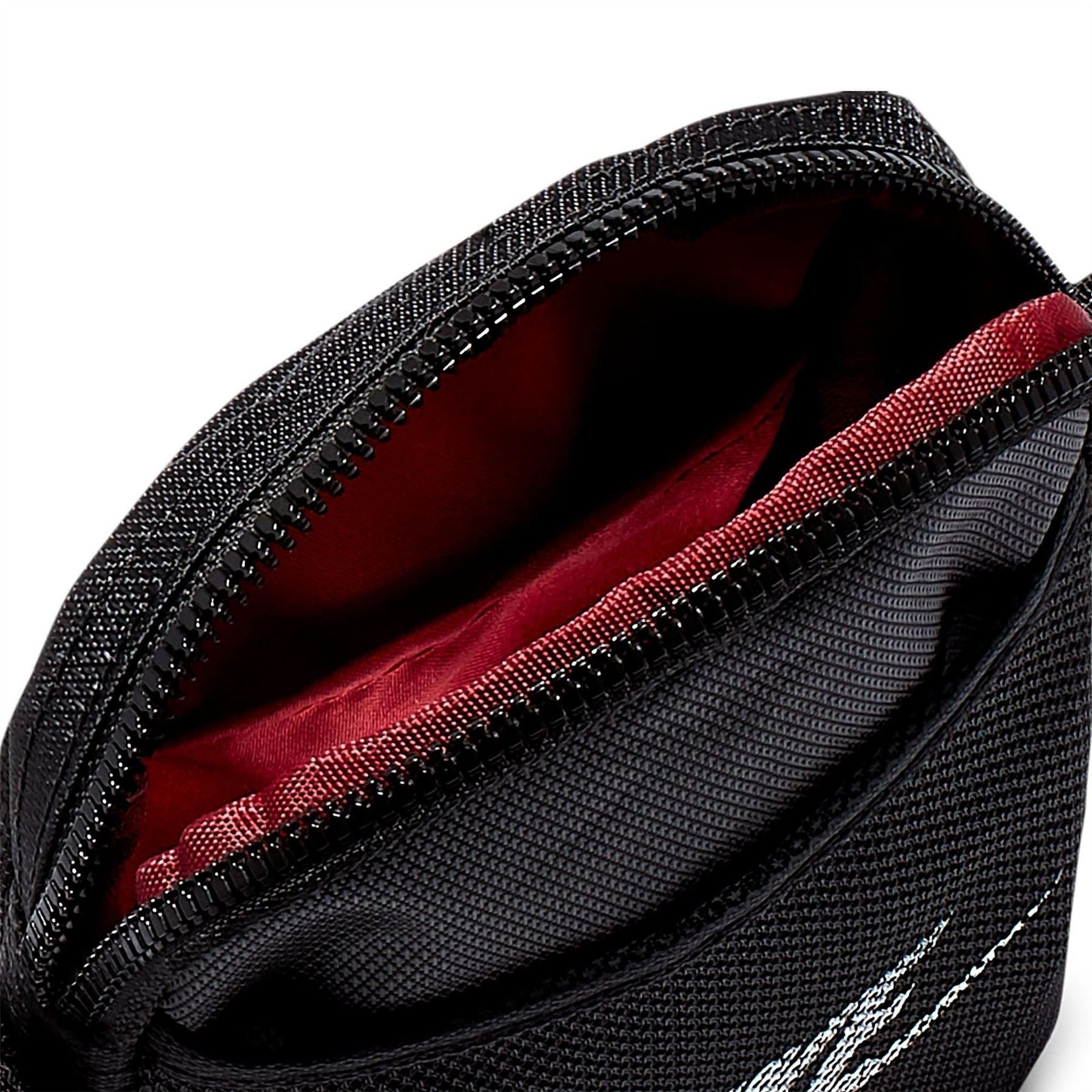 Nike Crossbodyody Bag (small, 1l)
