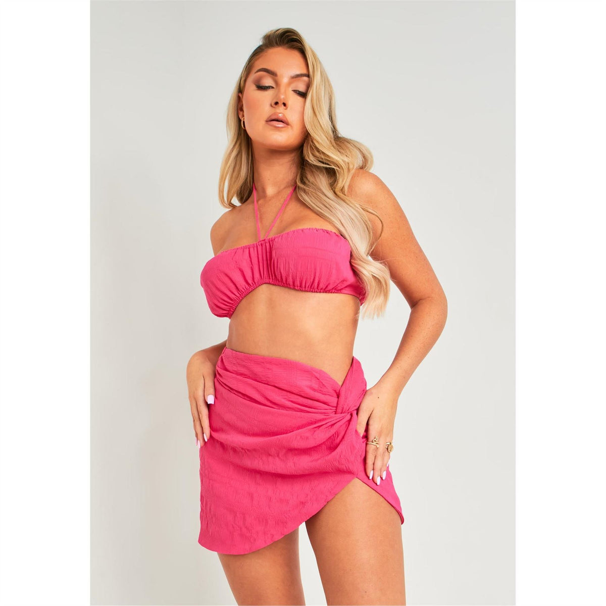 Missy Empire Halterneck Crop Top
