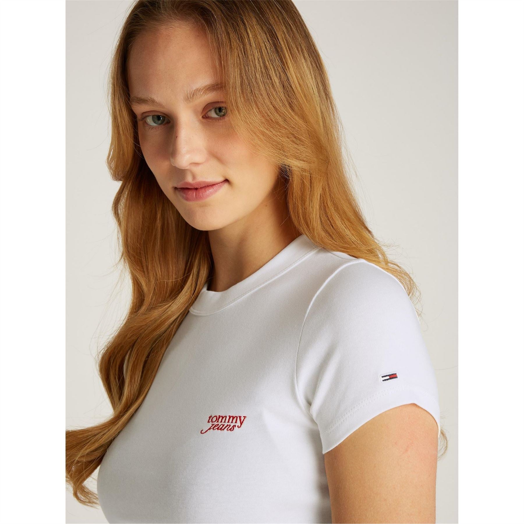 Tommy Jeans Slim Fit Cropped Script T-Shirt