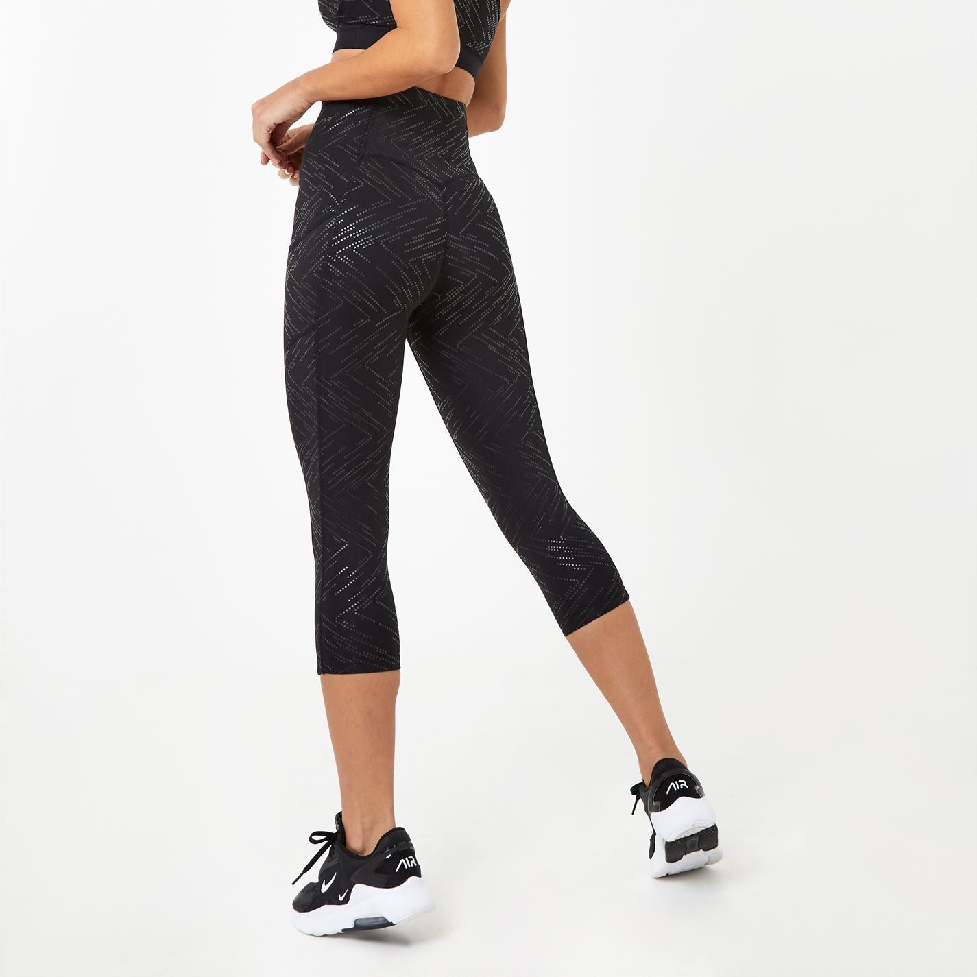 USA Pro High Rise Capri Cropped Leggings