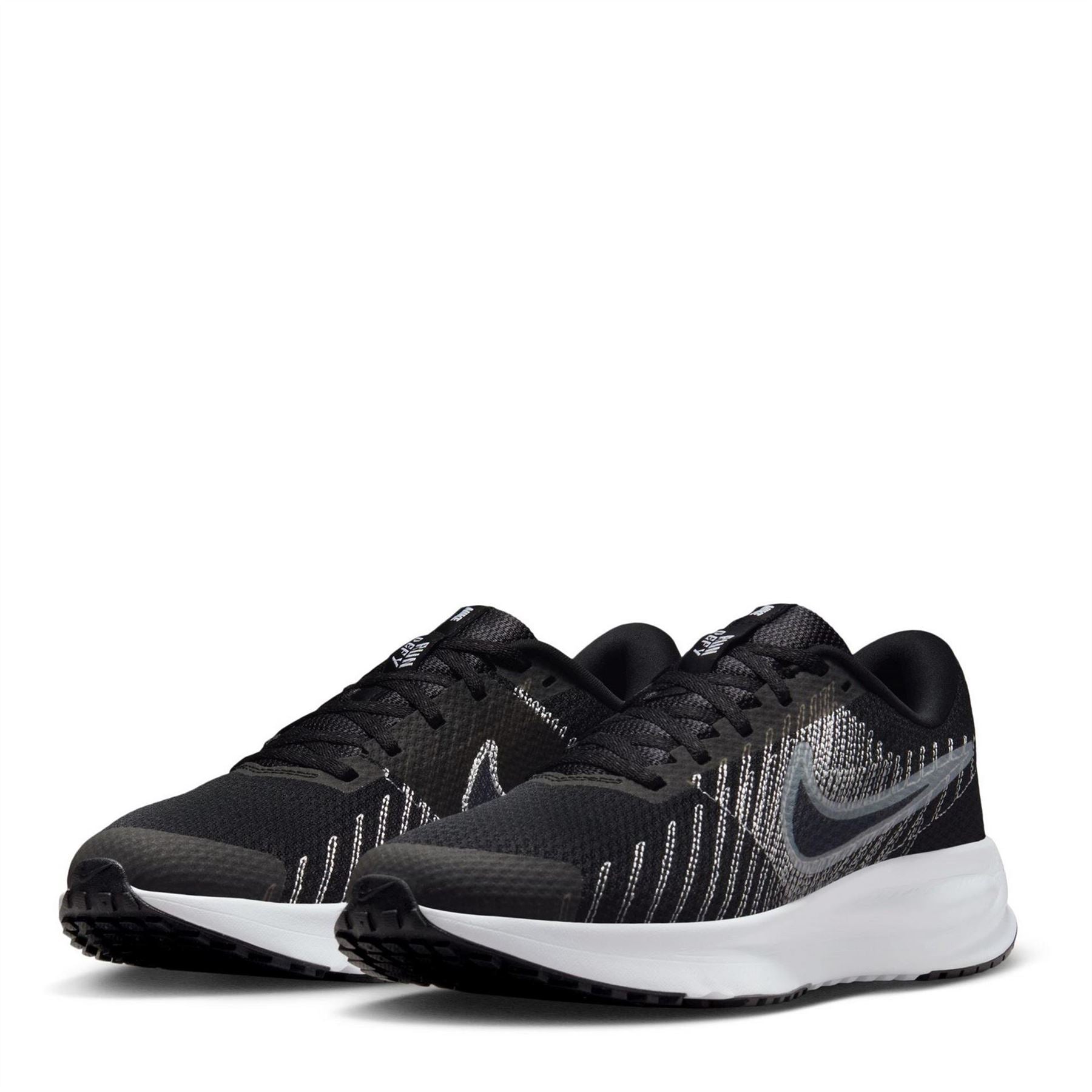 Nike Run Defy Low Top Graphic Print Sneakers