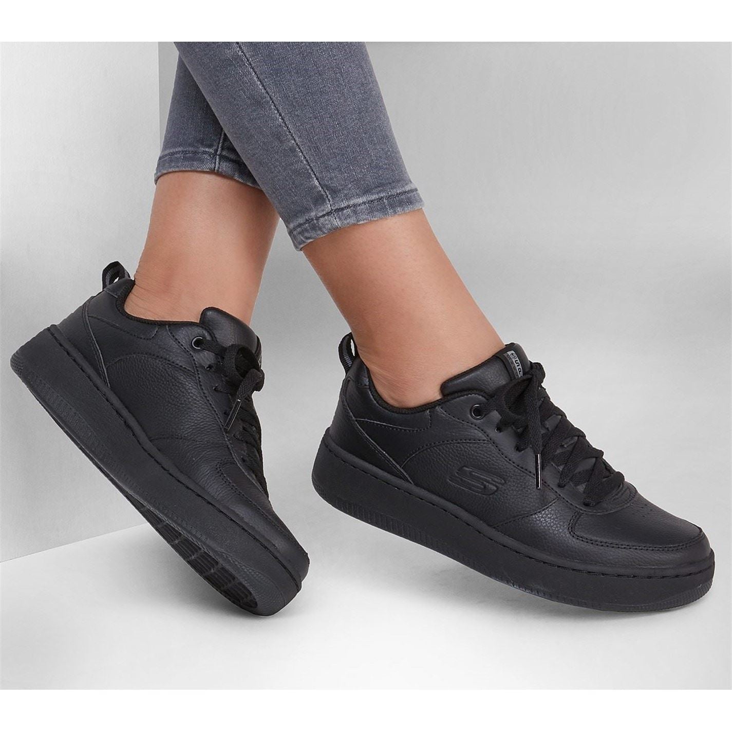 Skechers Womens Sport Court 92 Illustrious Trainers