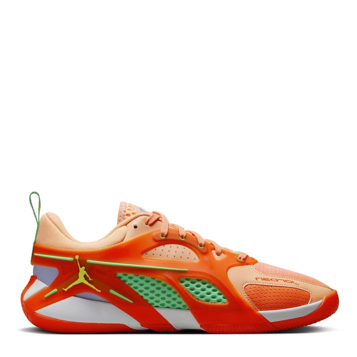 Nike Heir Basketball Low Top Lace-Up Sneakers