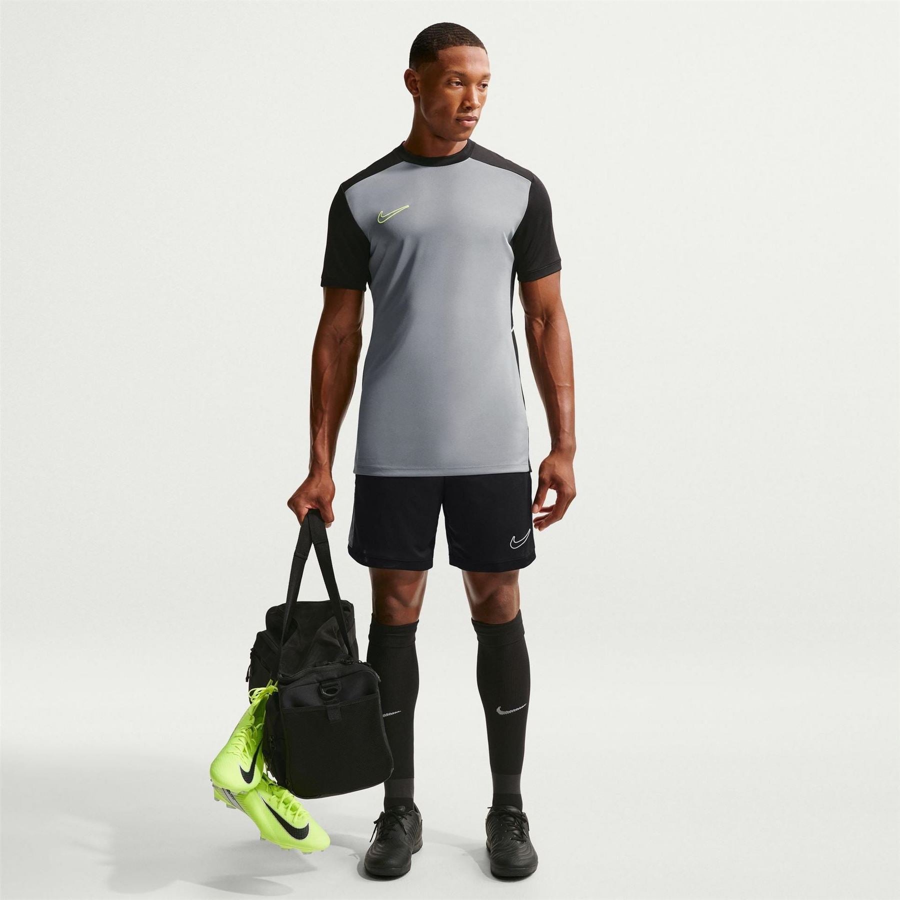Nike Mens Dri Fit Academy Football Shorts