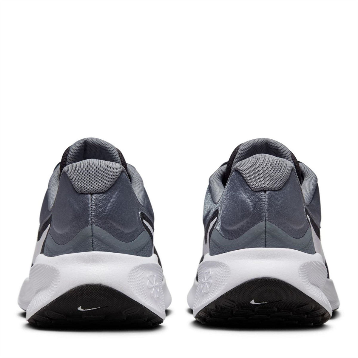 Nike Mens Revolution 7 Road Running Shoes