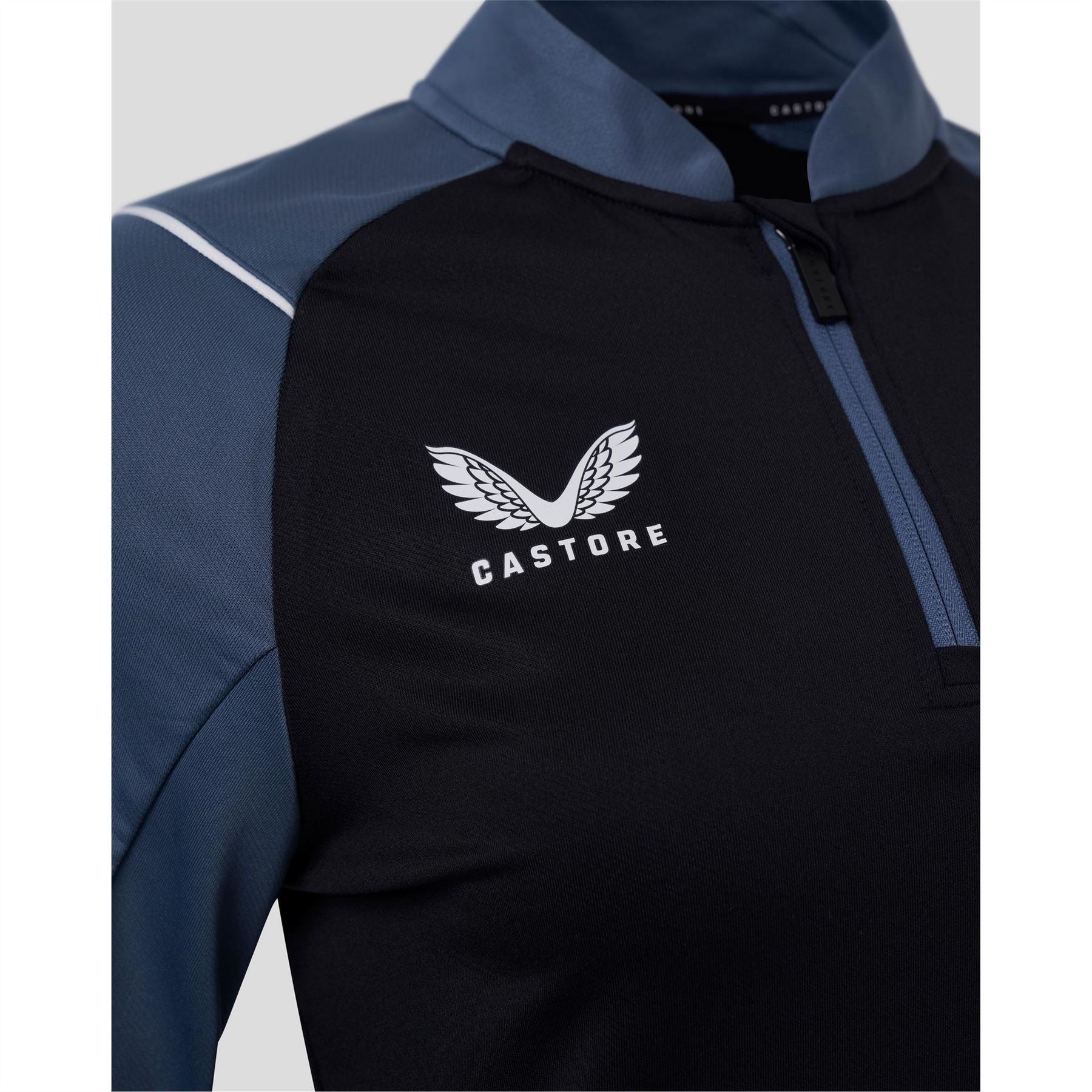 Castore Womens United Training Quarter Zip Top 2022 2023