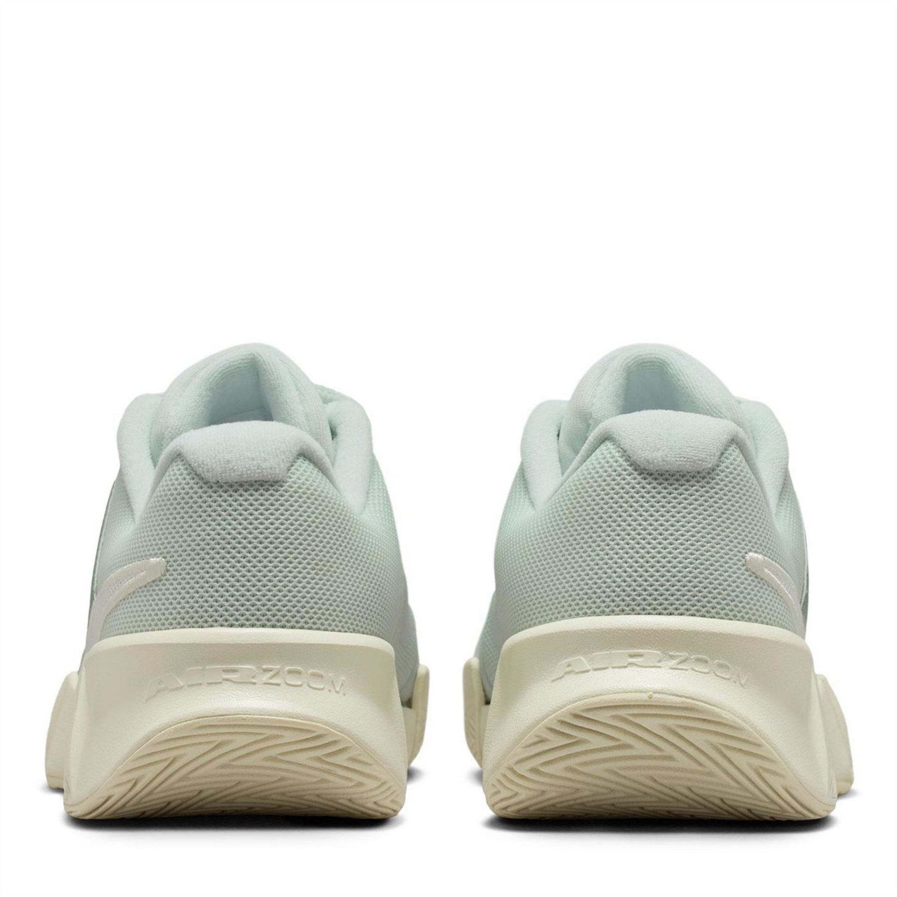 Nike Womens Gp Challenge Pro Hard Court Tennis Shoes