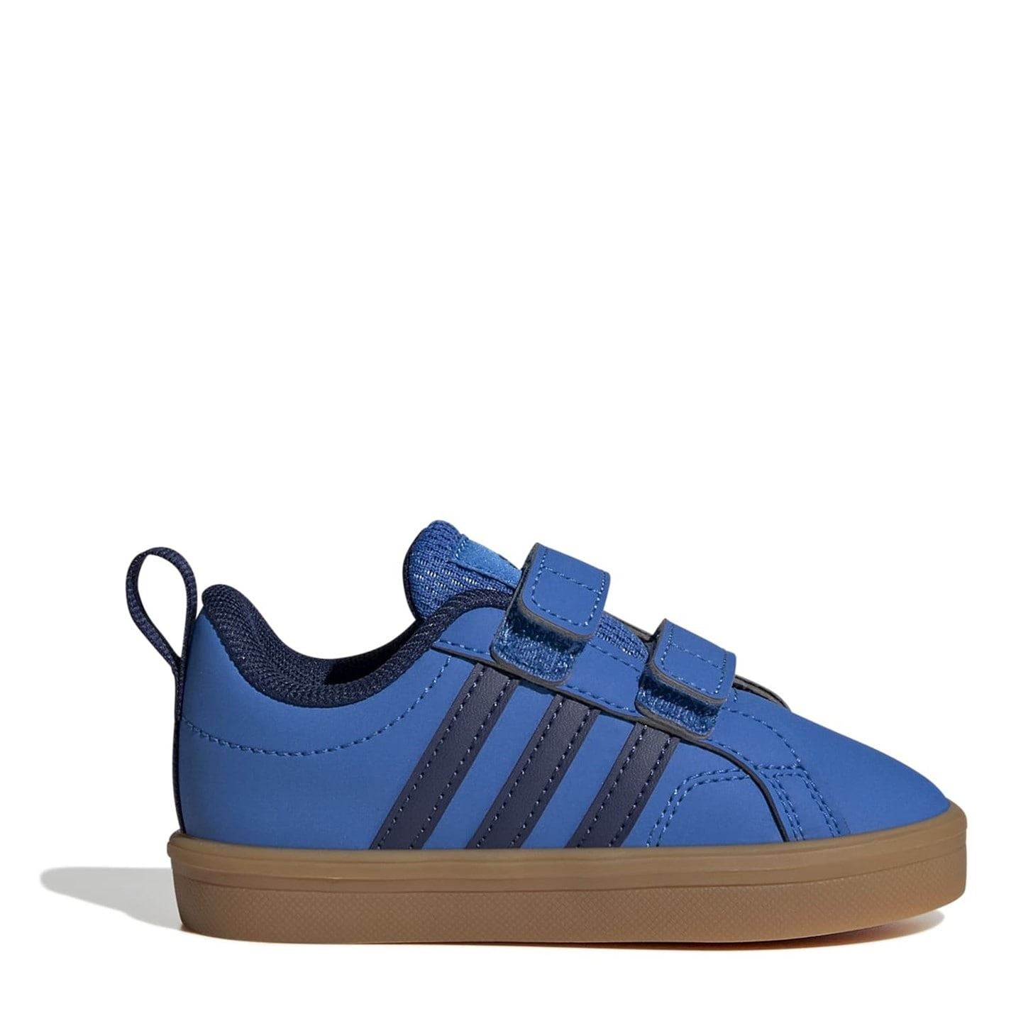 adidas Pace 2.0 CF Low Top Sneakers