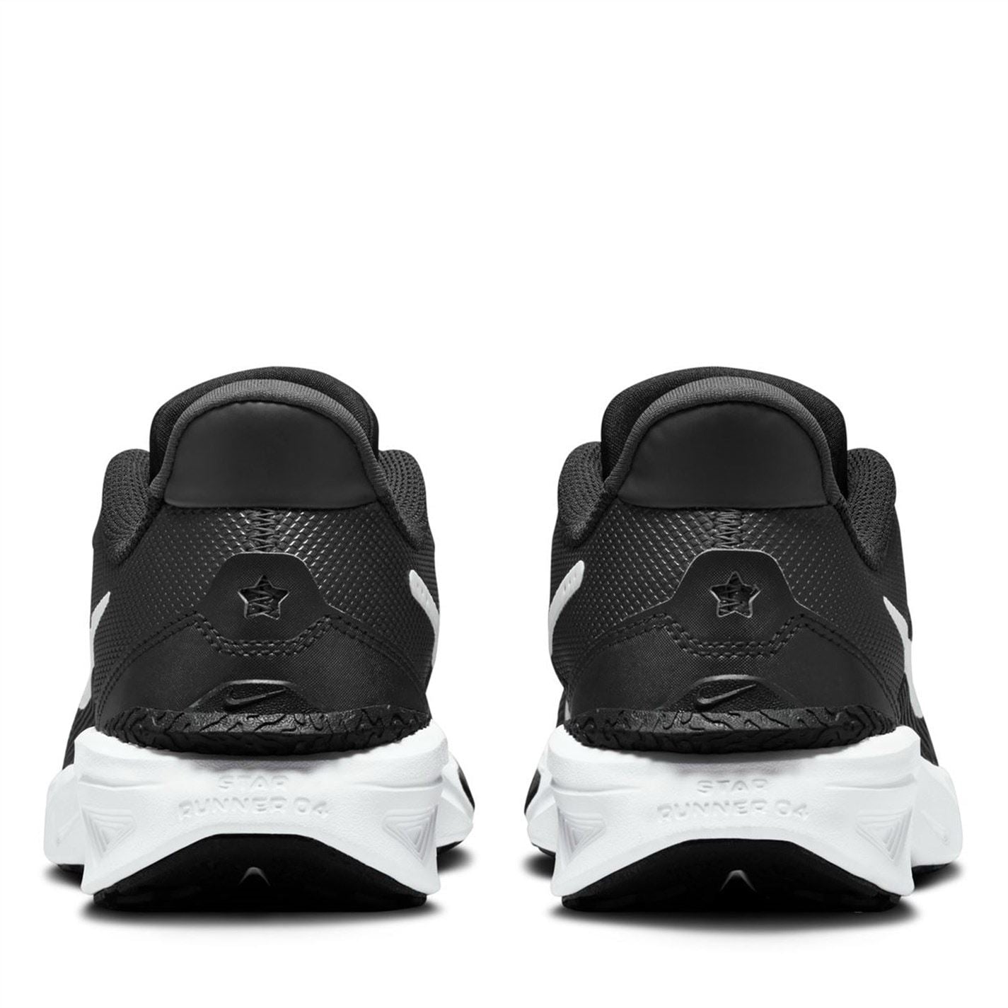 Nike Star Runner 4 NN Low Top Running Sneakers