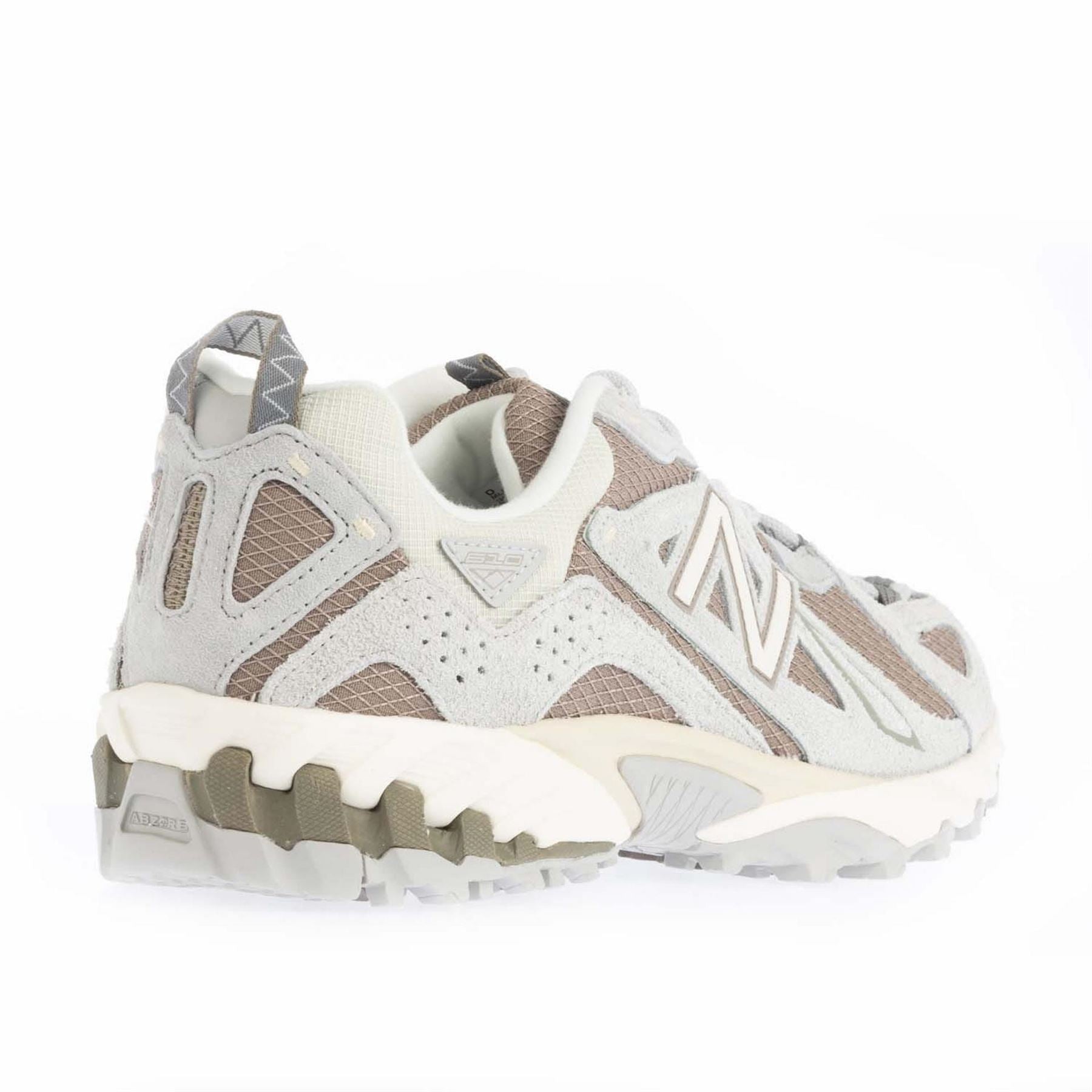 New Balance V1 Trainers