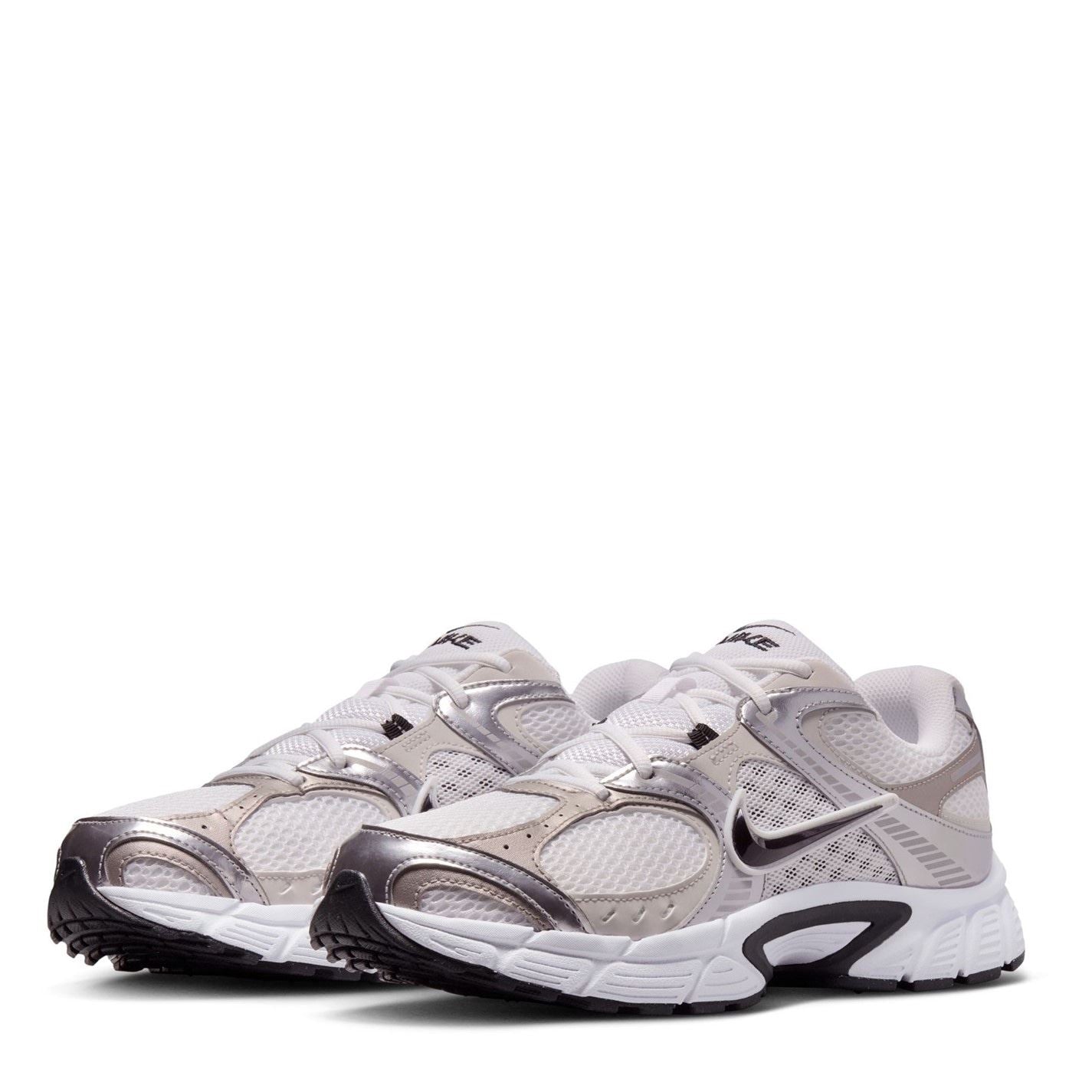 Nike Vomero 5 Running Flat Heel Trainers