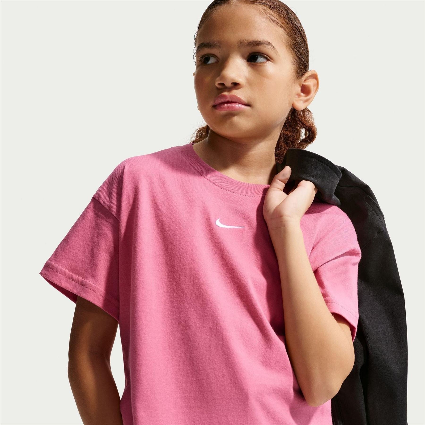 Nike Sportswear Big Kids (girls) T-Shirt