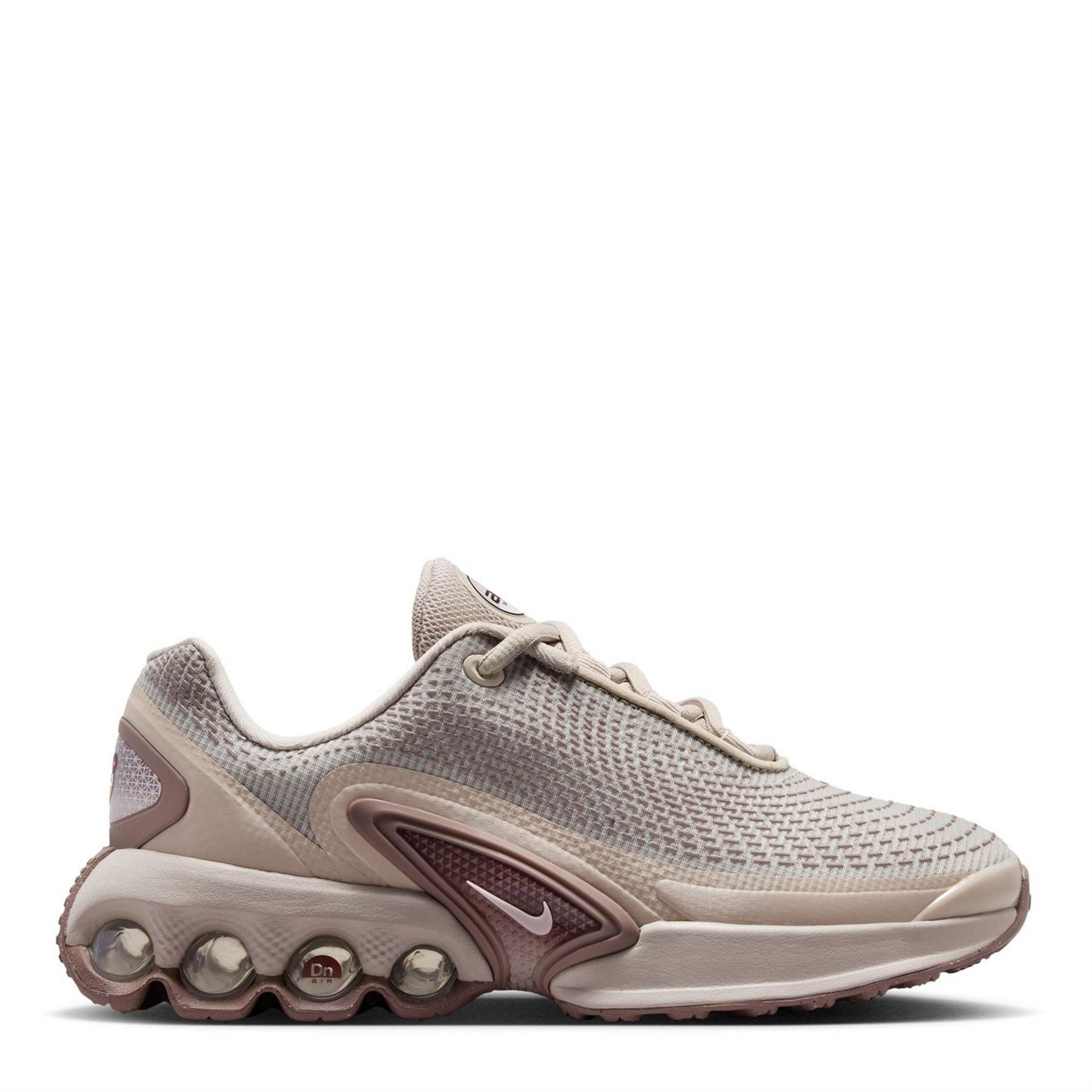Nike Air Max Dn Jn62 Low Top Sneakers