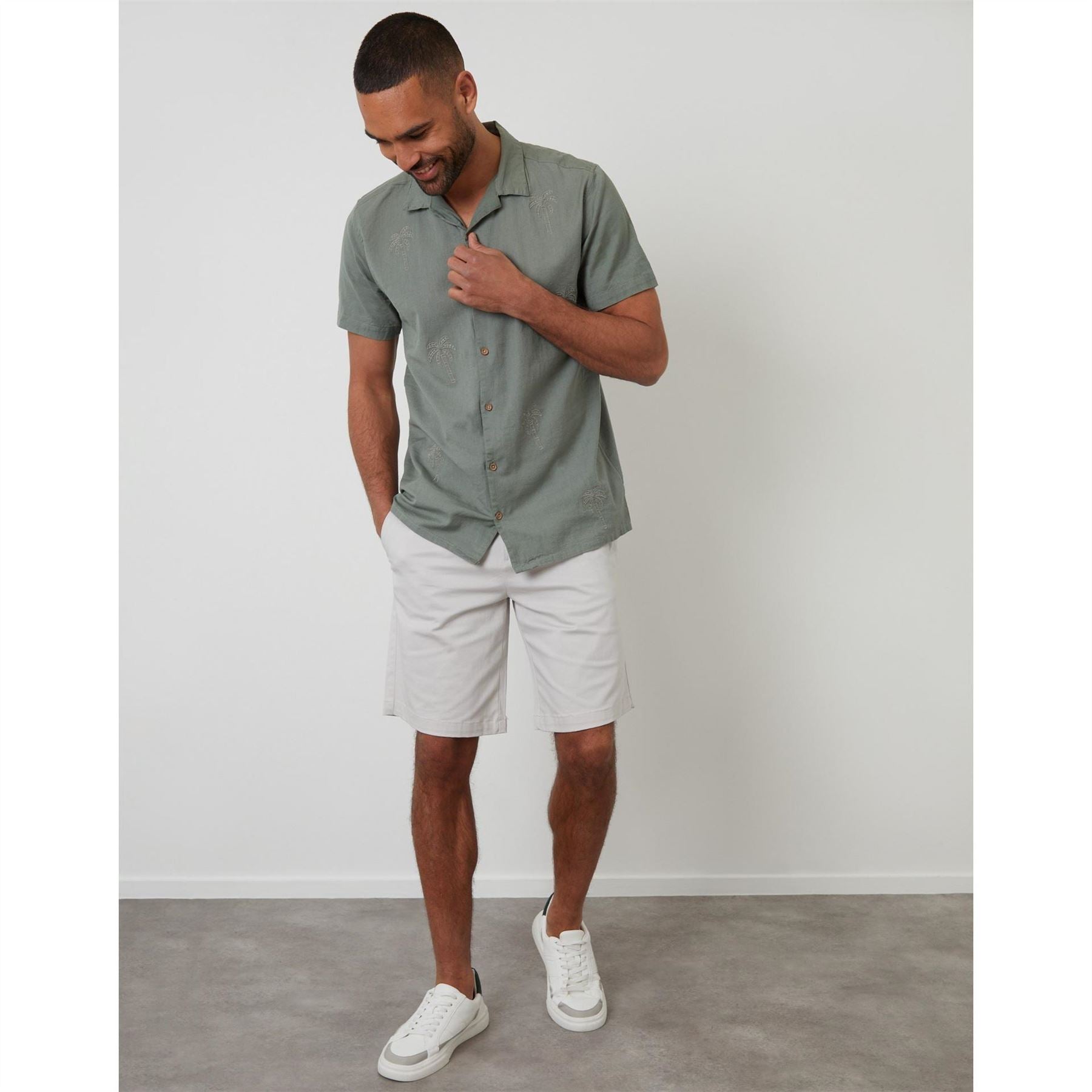 Threadbare Regular Fit Short Sleeve Point Collar Shirt