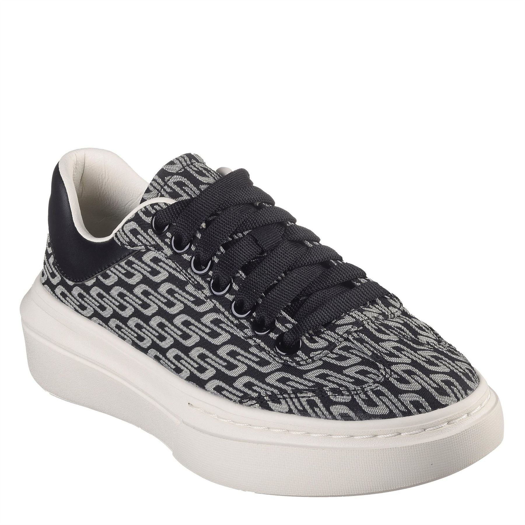 Skechers Cordova Classic Low Top Trainers
