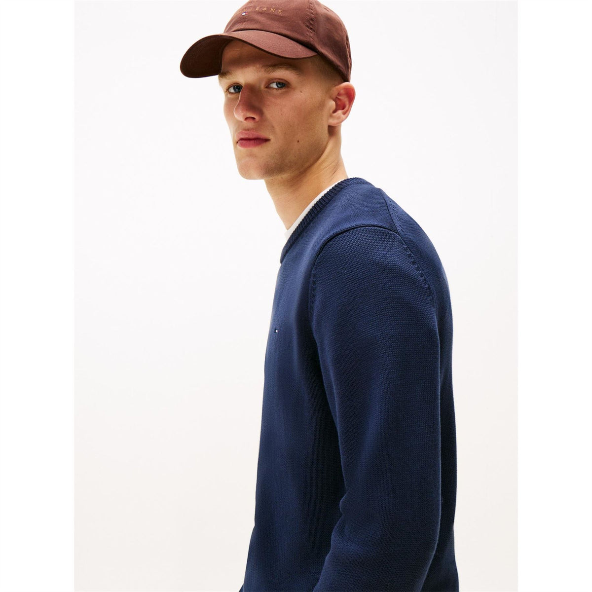 Tommy Jeans Slim Ess Cotton Slim Fit Crew Neck Jumper