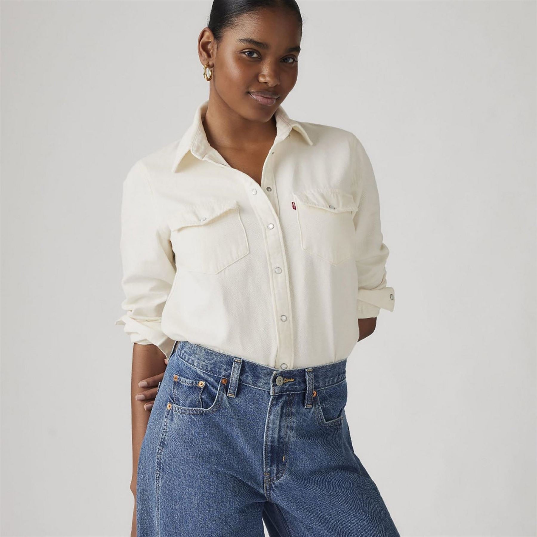 Levis Iconic Western Ecru Crew 4
