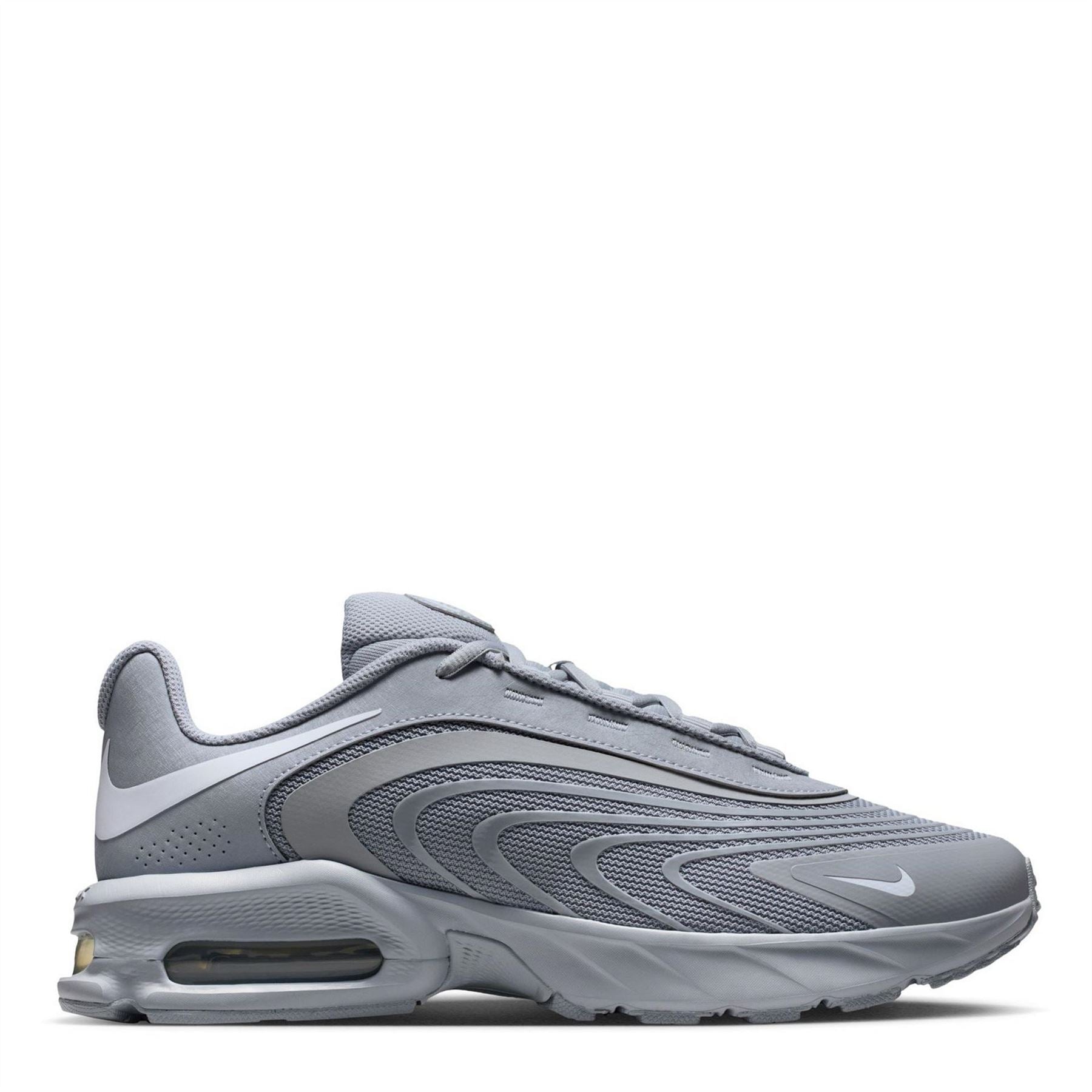 Nike Air Max Low Top Lace-Up Sneakers