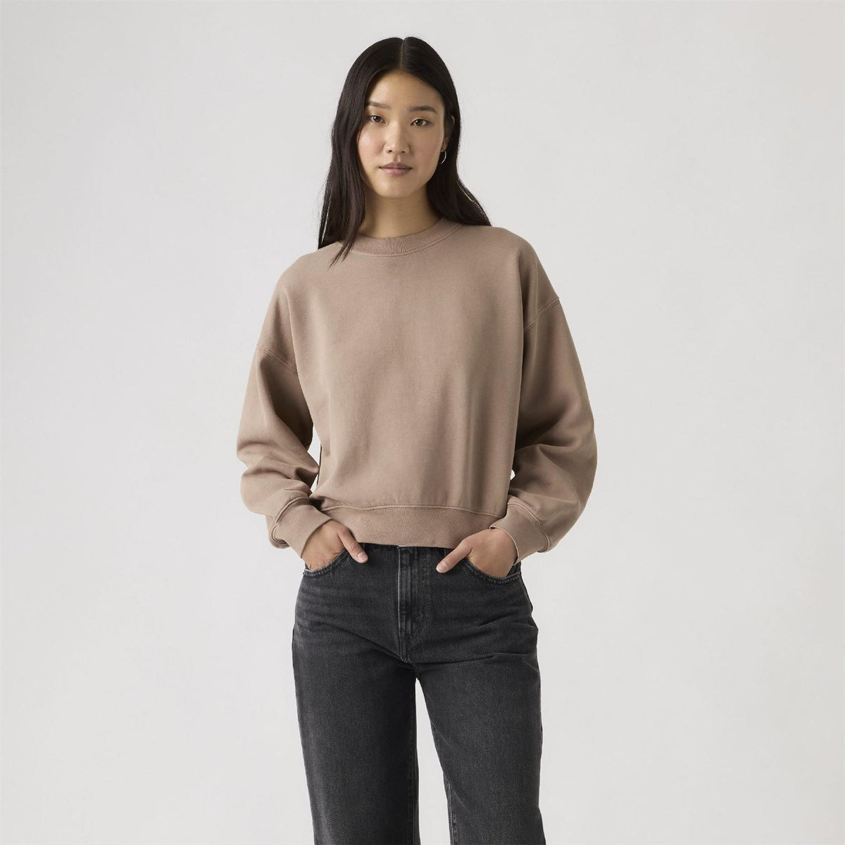 Levis Boxy Crew Neck Drop Shoulder Long Sleeve Sweatshirt