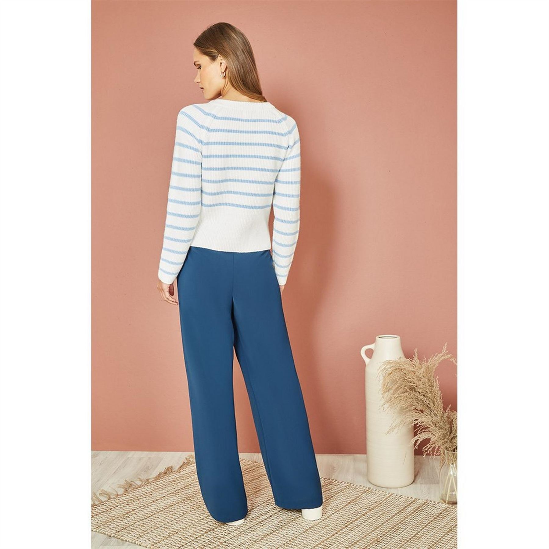 Yumi And White Stripe Jumper