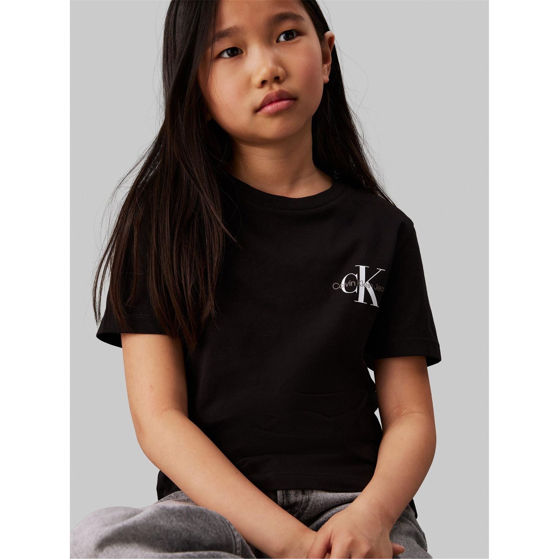 Calvin Klein Jeans Regular Fit Short Sleeve Crew Neck T-Shirt