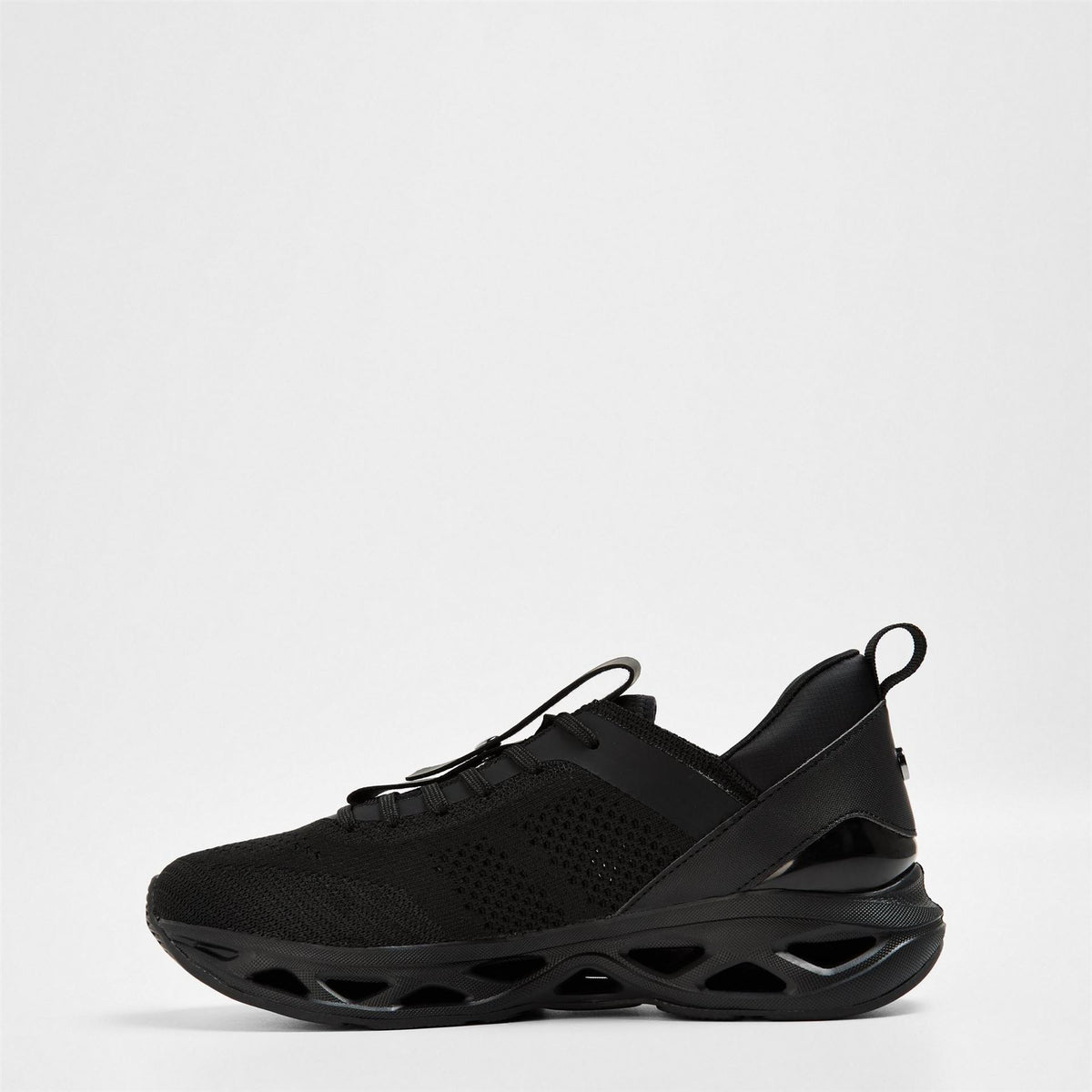 Steve Madden Surge 1 Low Top Lace-Up Sneakers